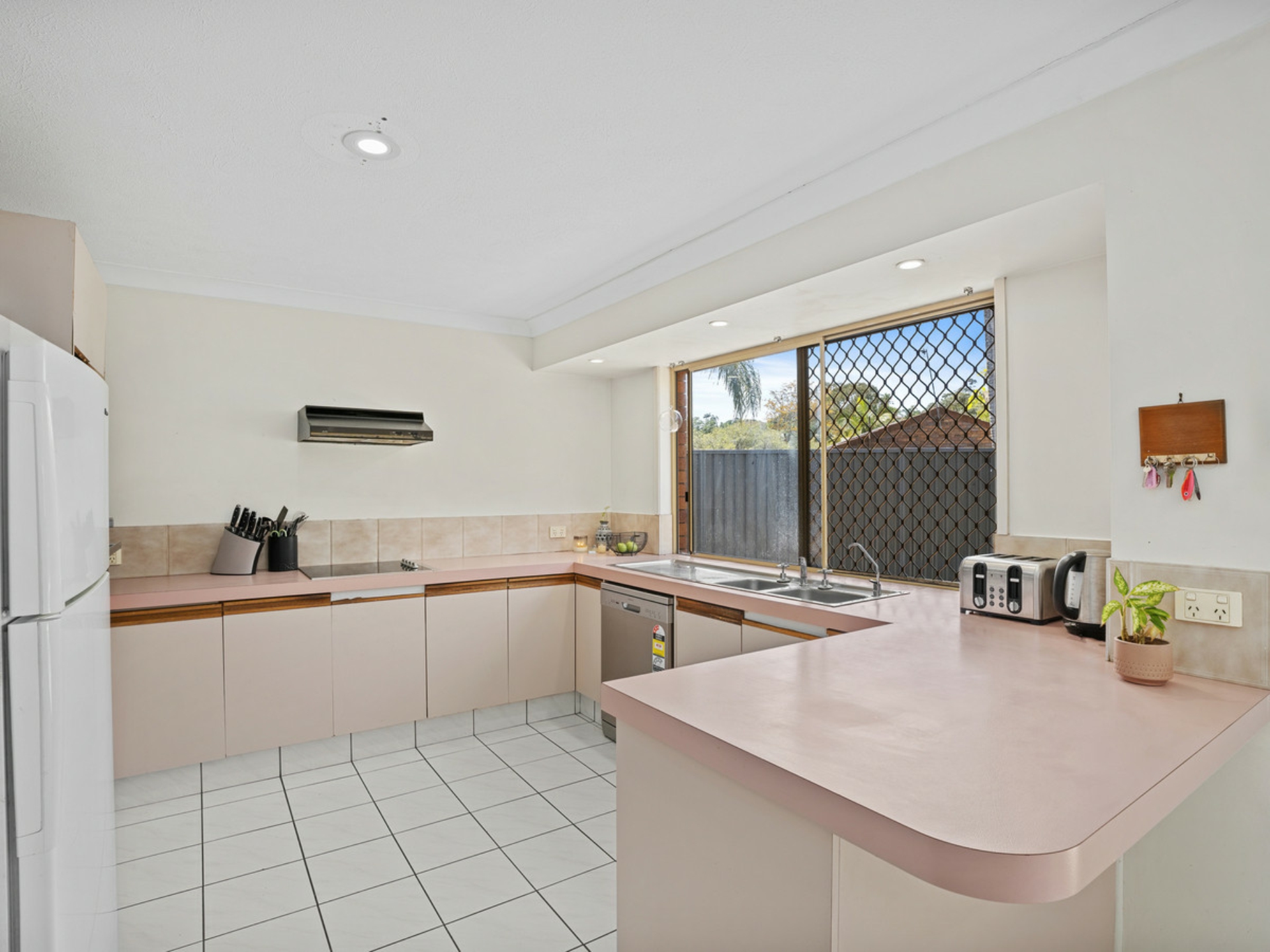 10 Jade Stone Court, CARRARA