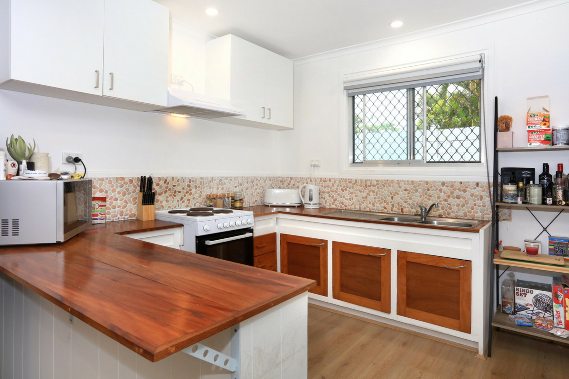 60 Benowa Road, SOUTHPORT
