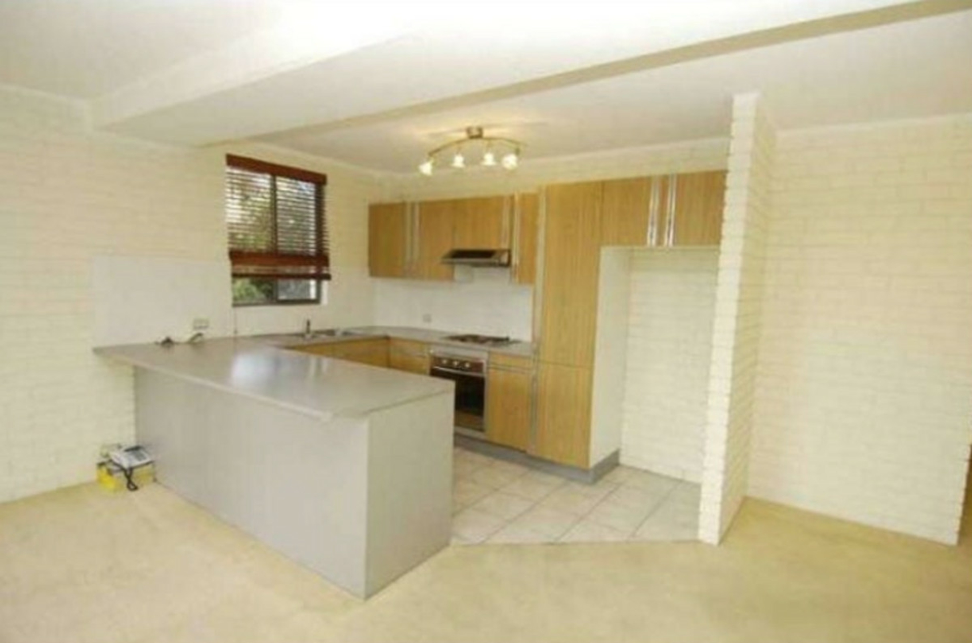 2/16 Markwell Avenue, SURFERS PARADISE