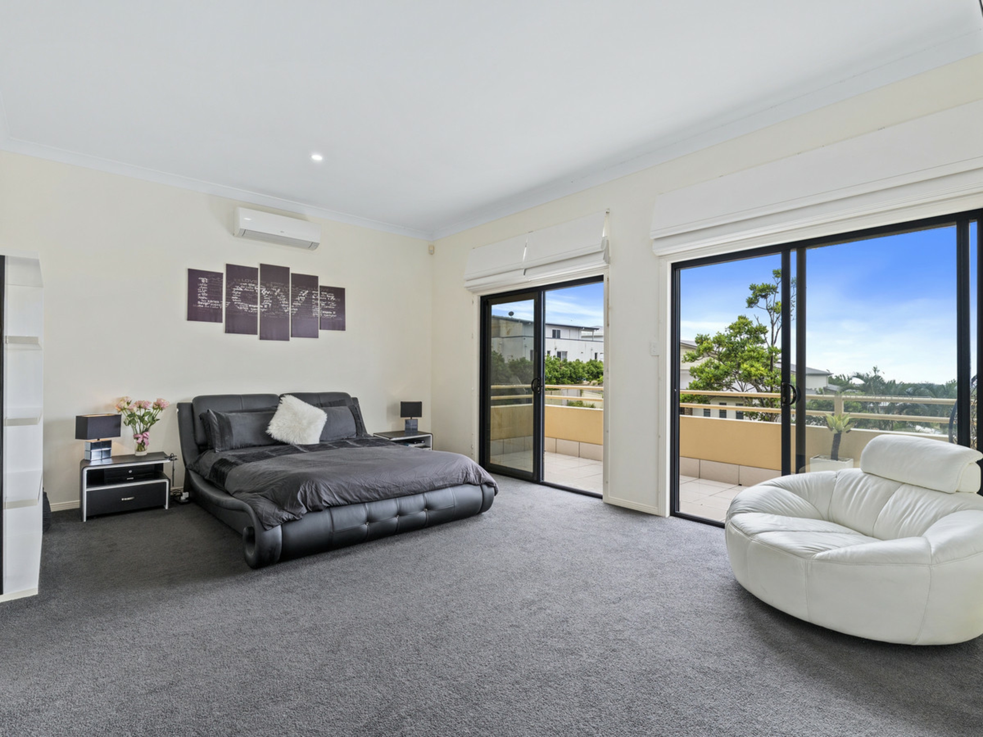 8 Chevron Rise, HIGHLAND PARK