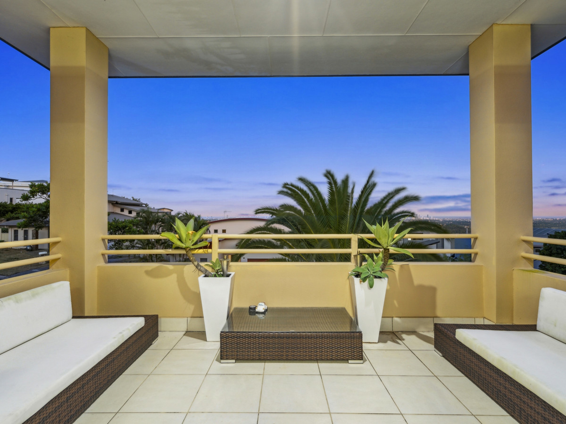 8 Chevron Rise, HIGHLAND PARK
