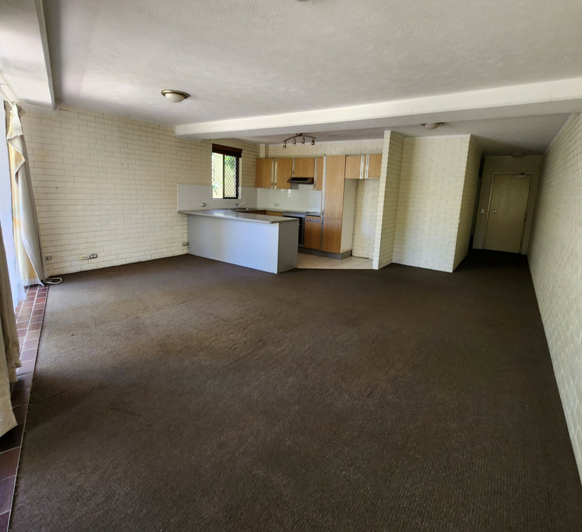 2/16 Markwell Avenue, SURFERS PARADISE