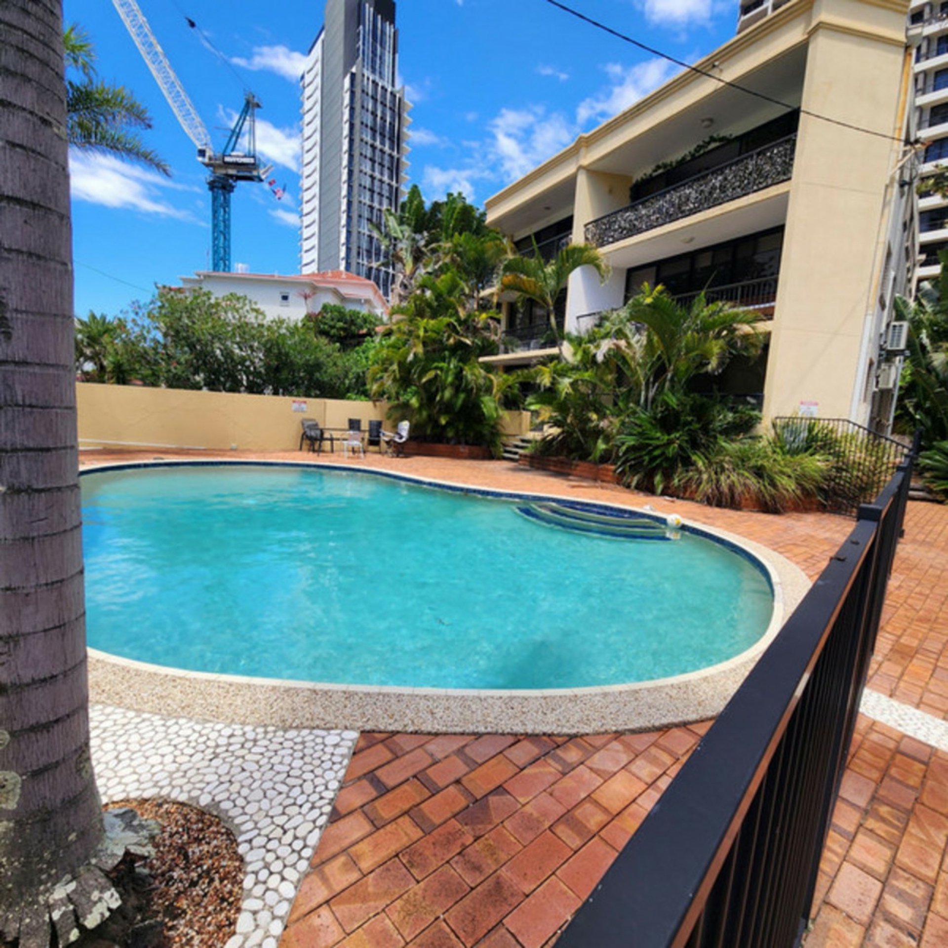 2/16 Markwell Avenue, SURFERS PARADISE