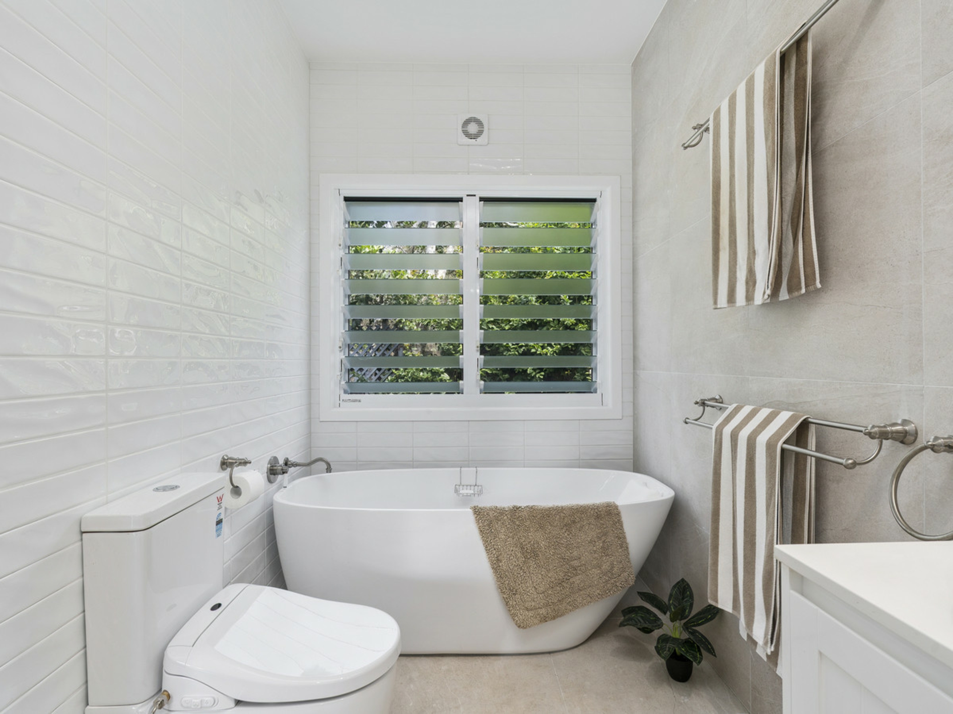 5-7 Lloyds Road, SPRINGBROOK