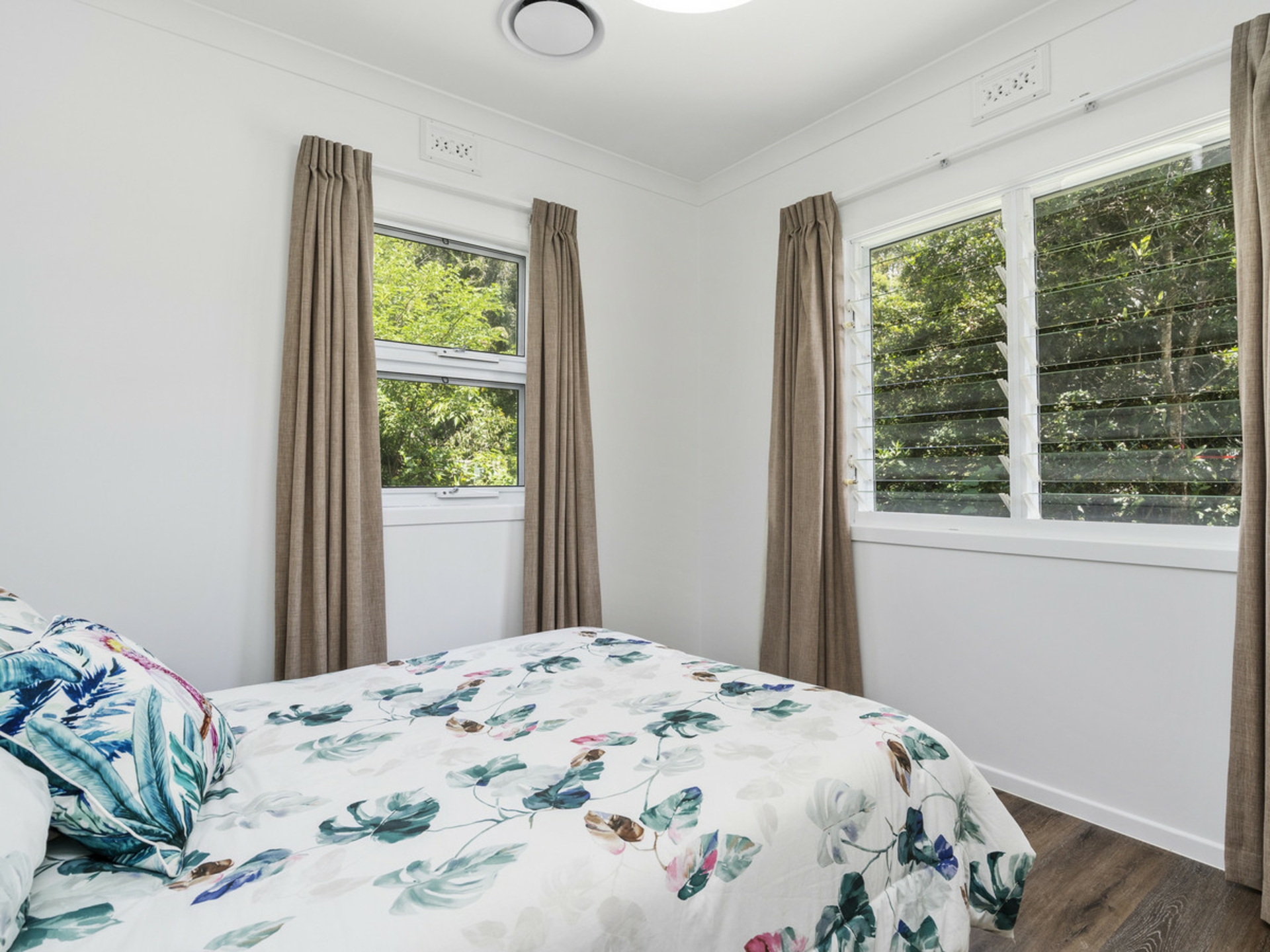 5-7 Lloyds Road, SPRINGBROOK