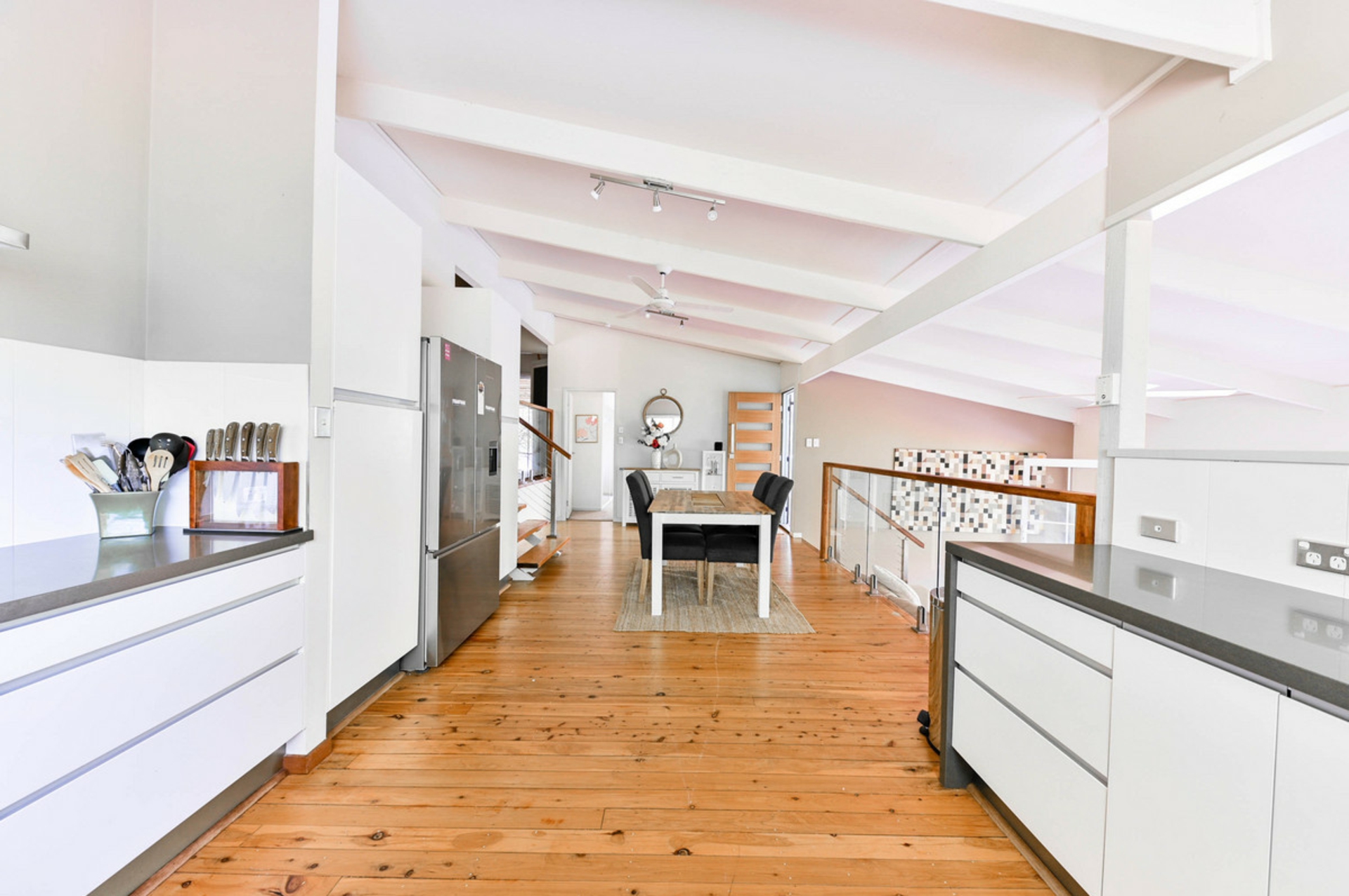 98 Plateau Crescent, CARRARA