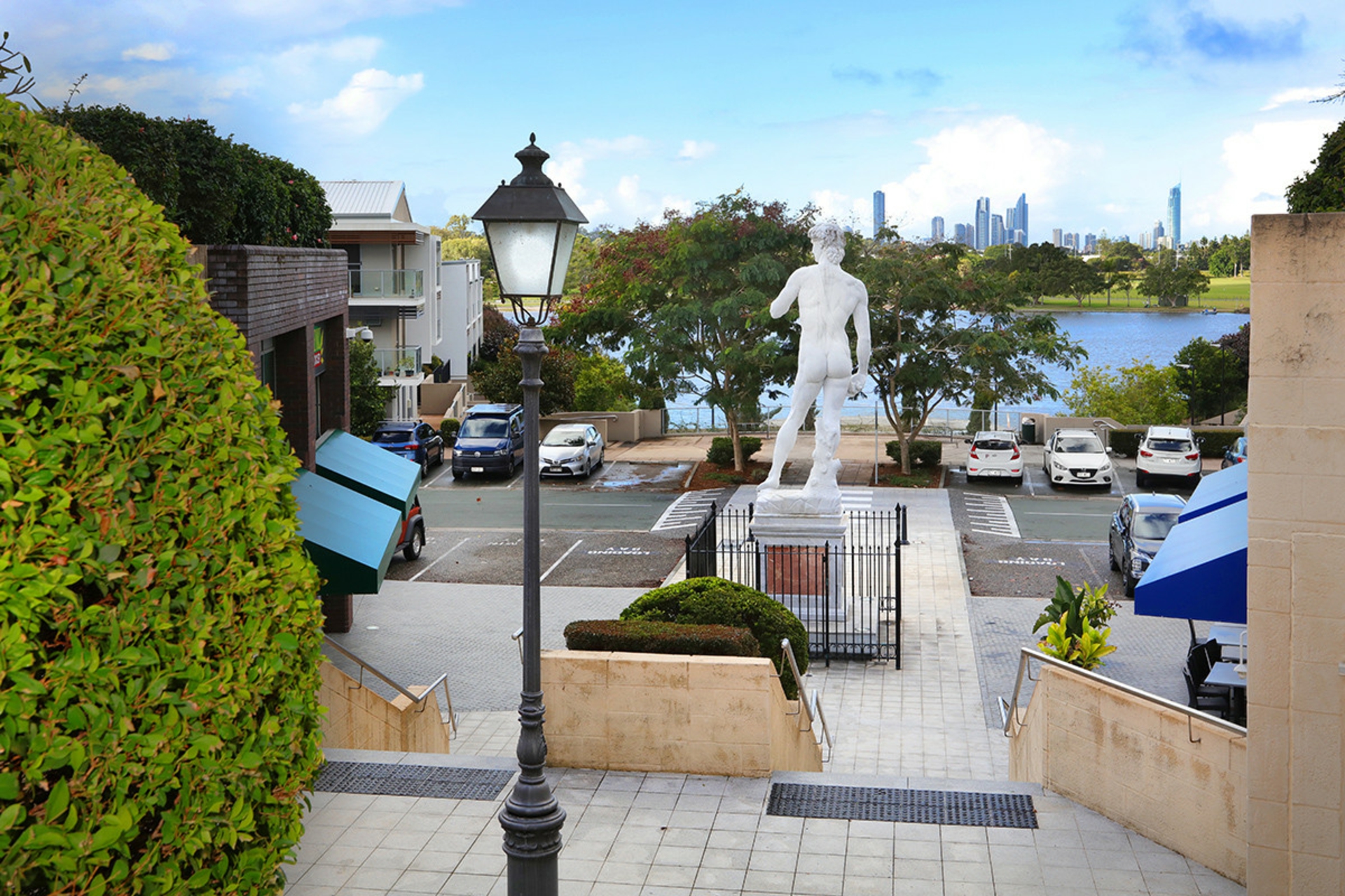 49/2 Town Centre Close, CARRARA