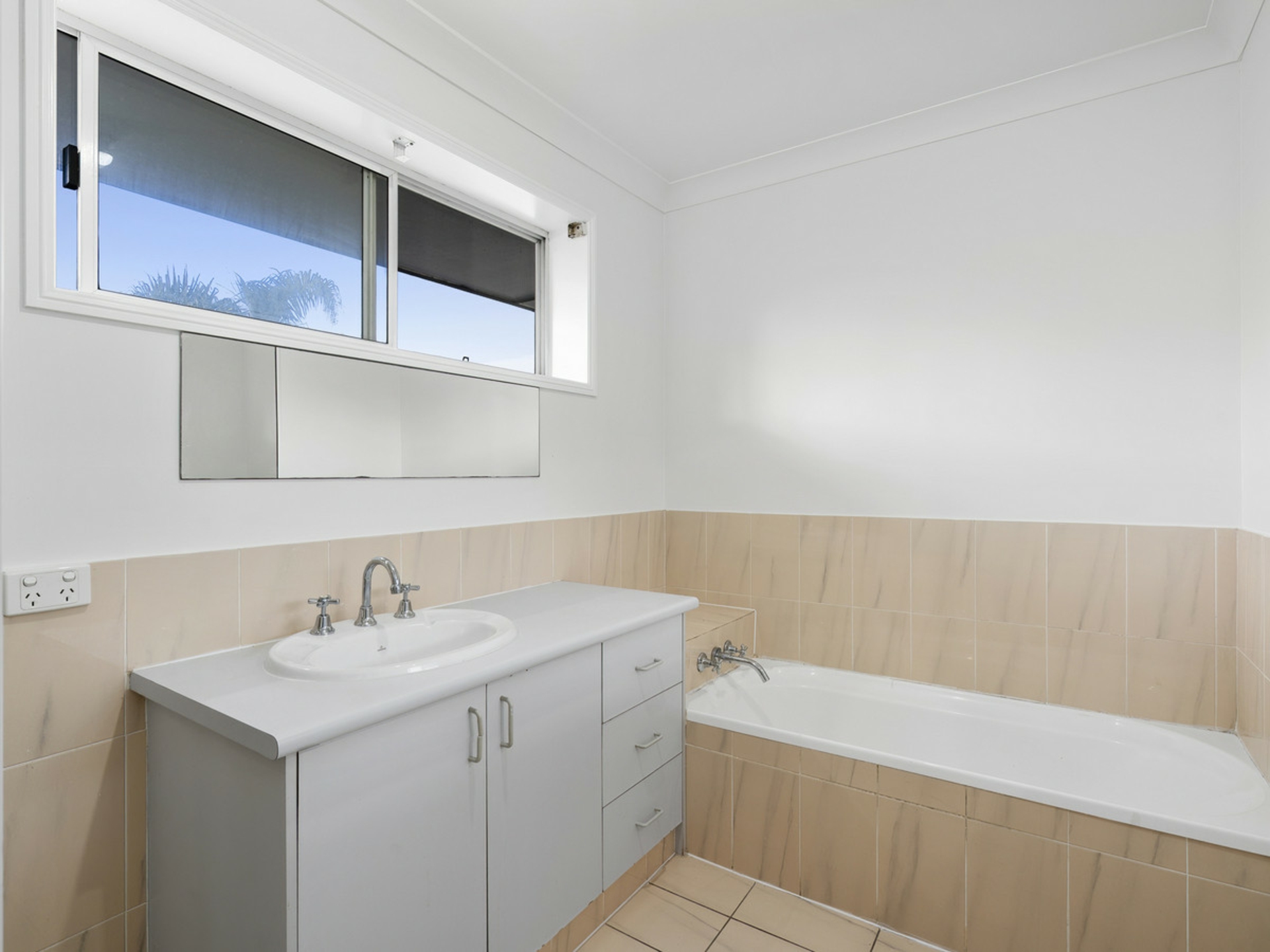 49/35 Killarney Avenue Robina QLD - Townhouse for Sale - LJ Hooker