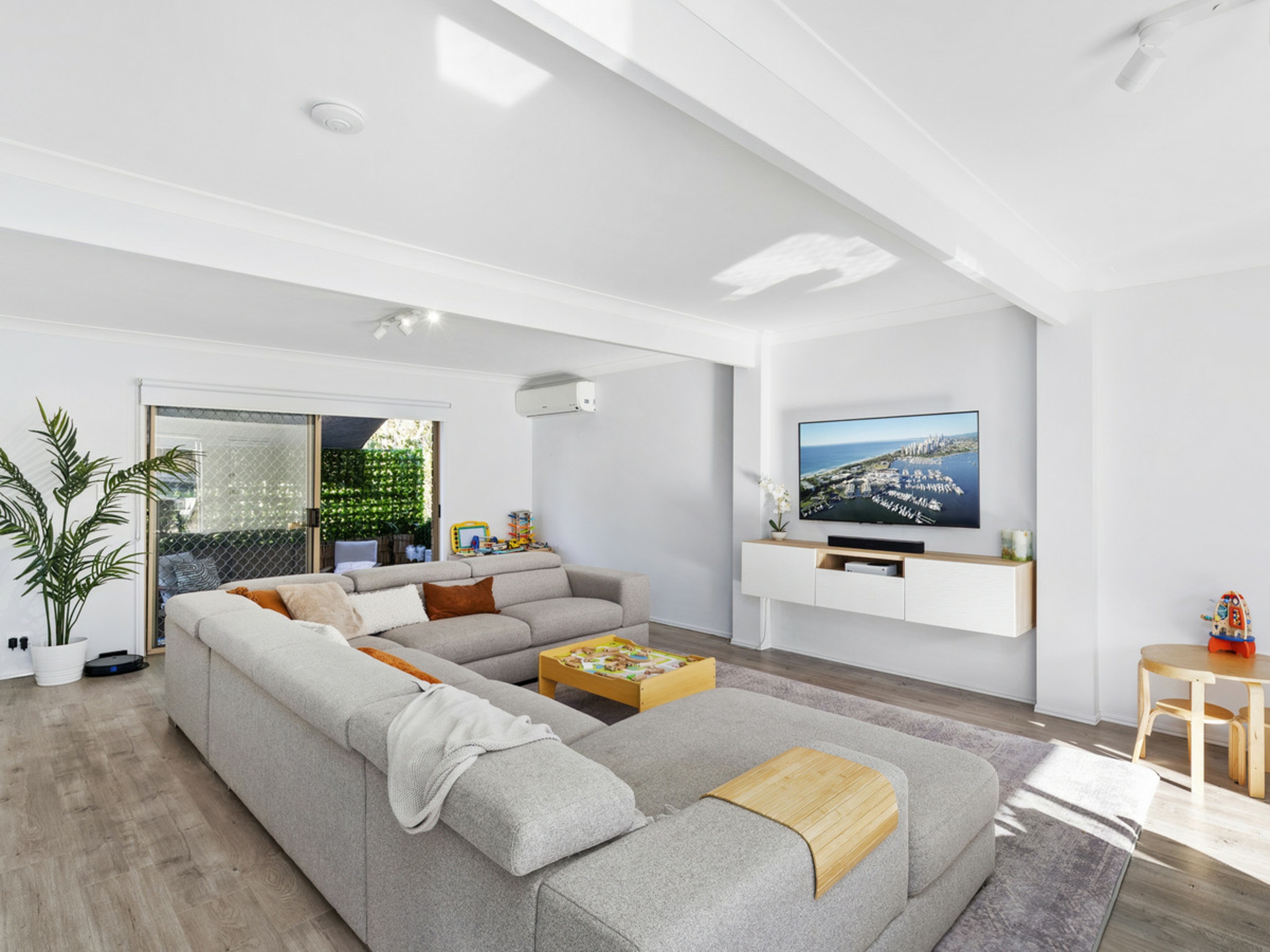 30/15 Lane Court, Mount Warren Park