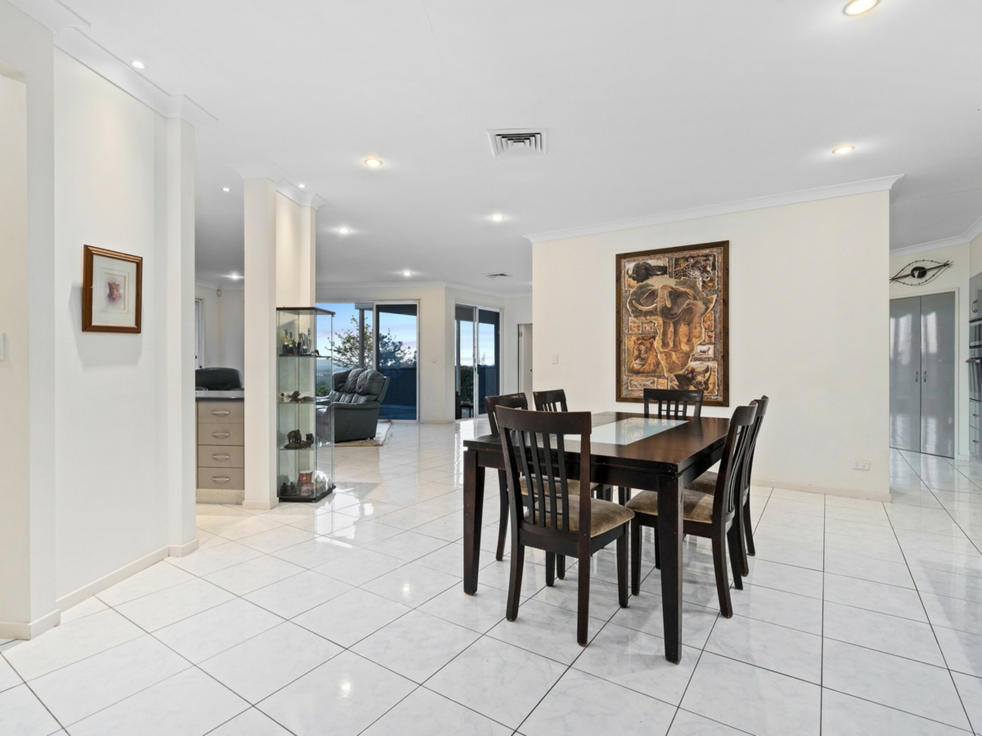 11 Chevron Rise, HIGHLAND PARK