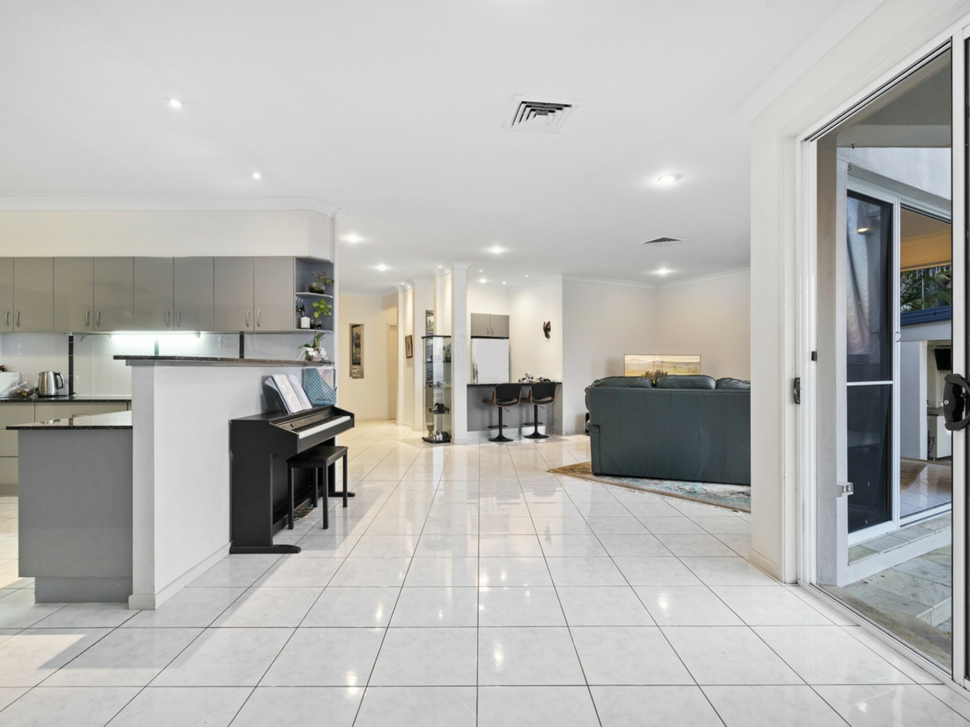 11 Chevron Rise, HIGHLAND PARK