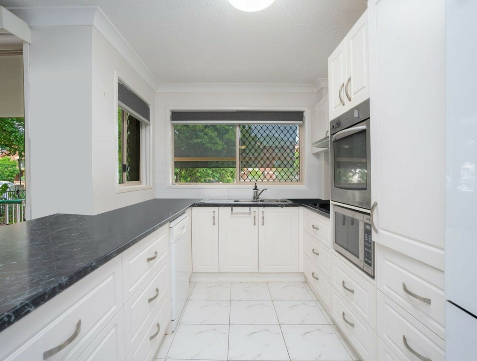 1/61 Bauer Street, SOUTHPORT