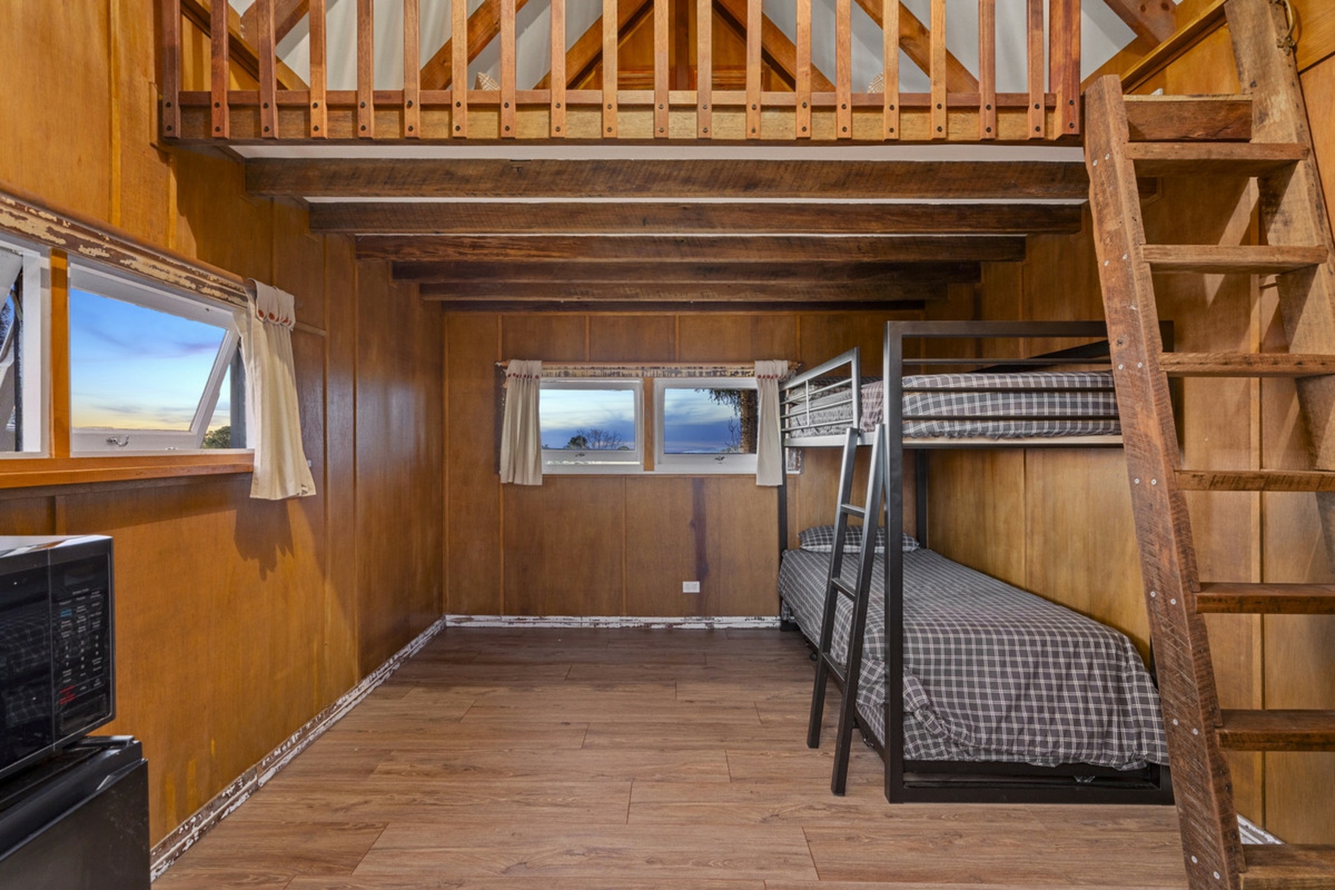 7 Poplar Court, BEECHMONT