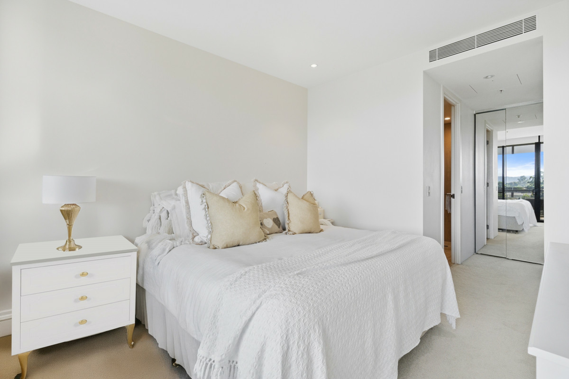 407W/1 Marina Drive, BENOWA