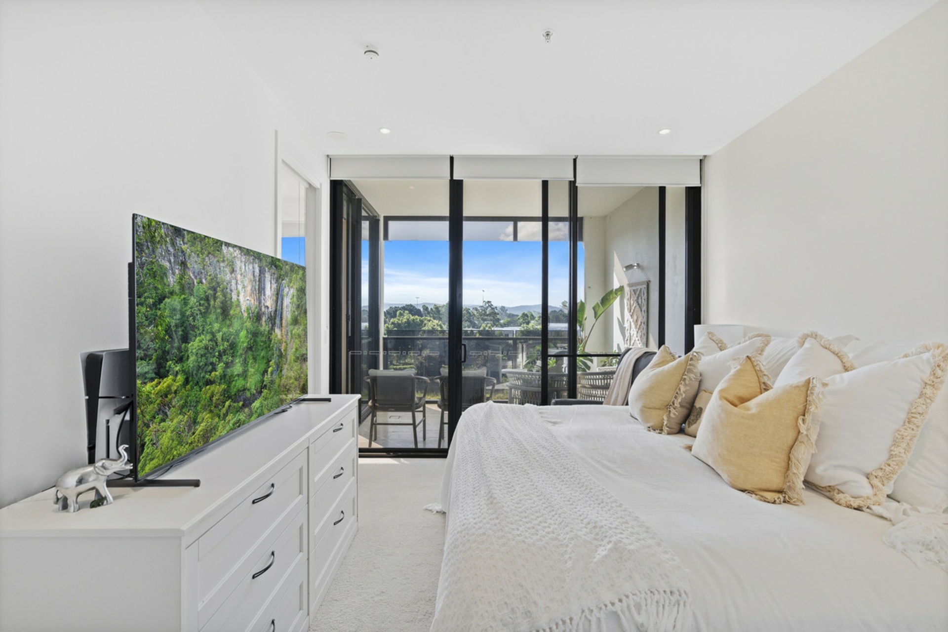 407W/1 Marina Drive, BENOWA