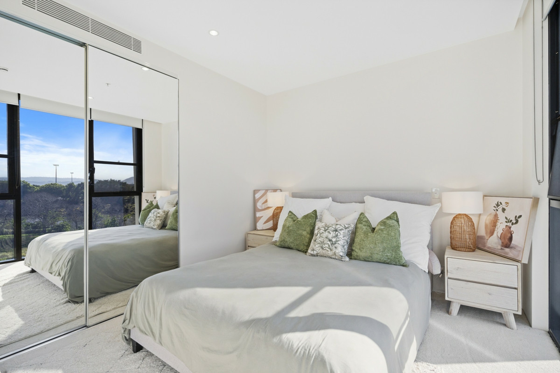 407W/1 Marina Drive, BENOWA