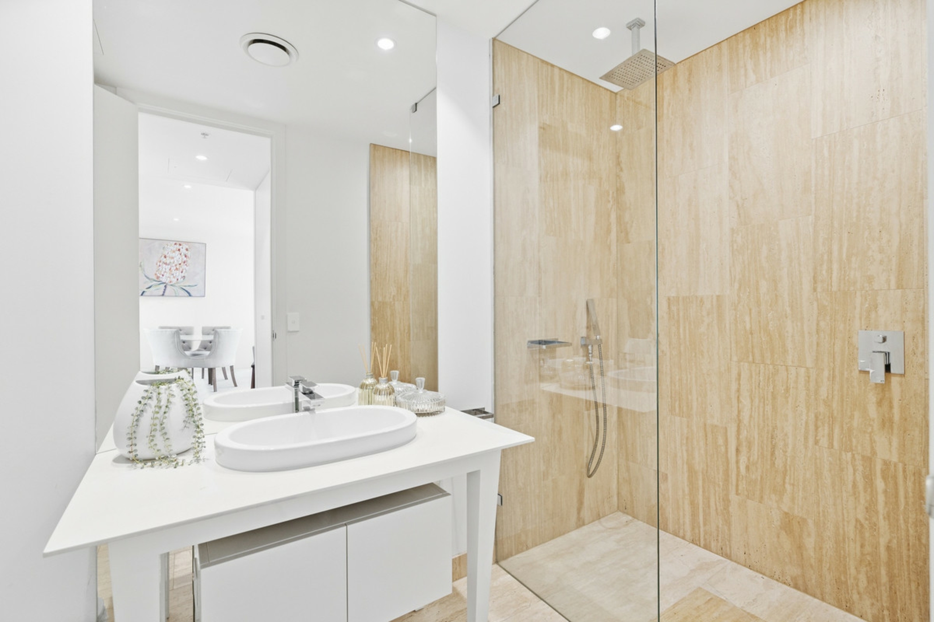 407W/1 Marina Drive, BENOWA