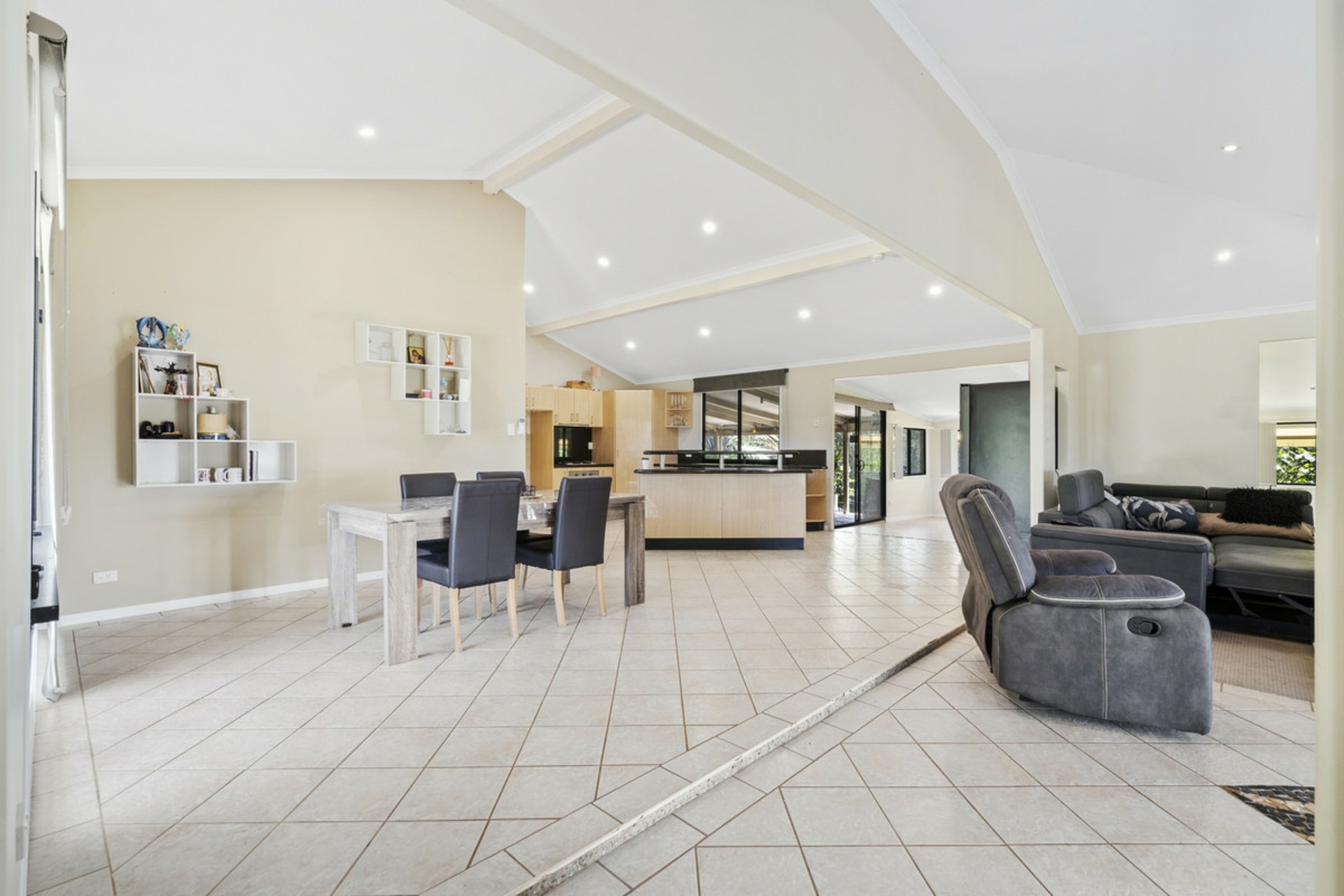 10 Narrabri Court, GAVEN