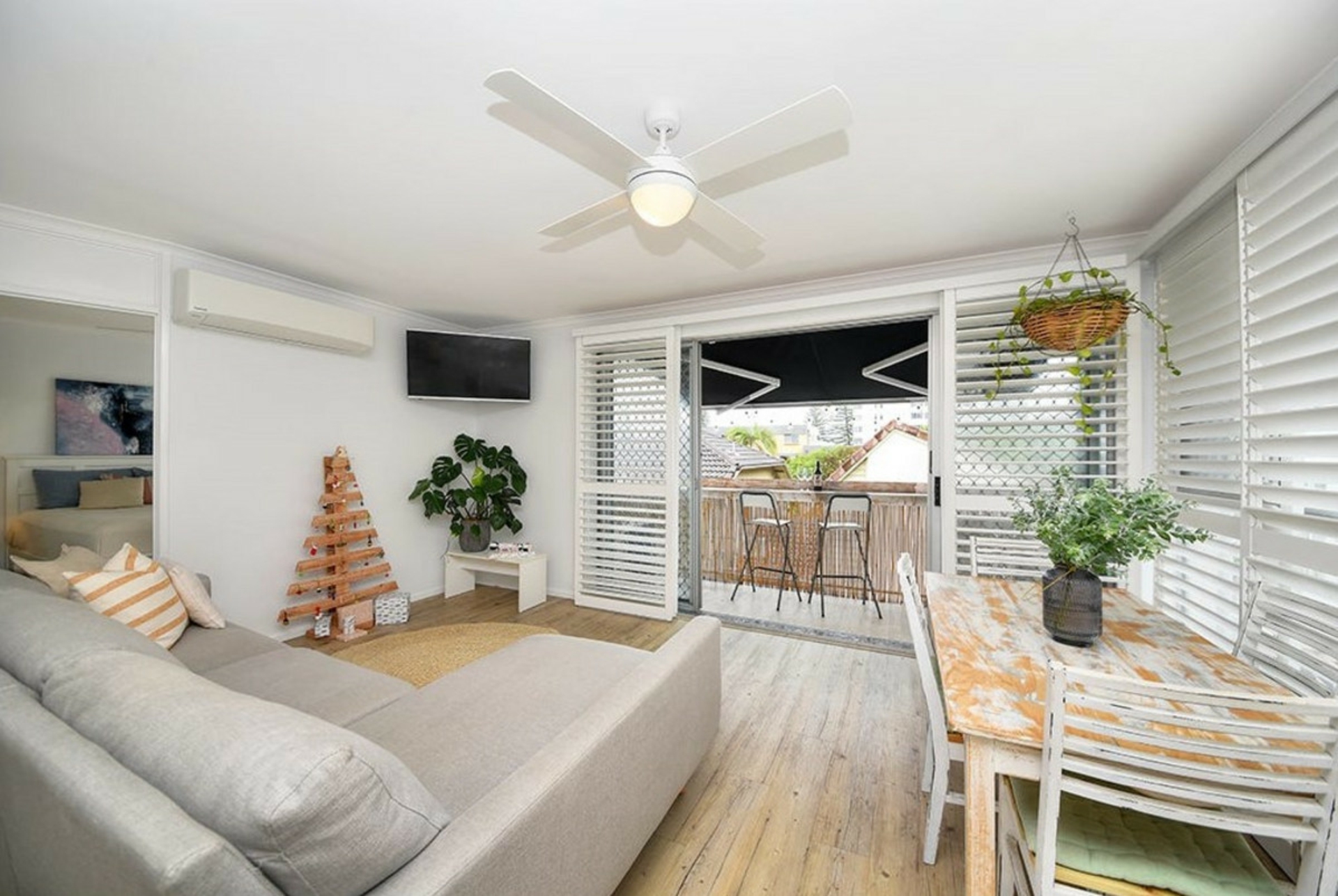 6/16 Riviera Road, MIAMI
