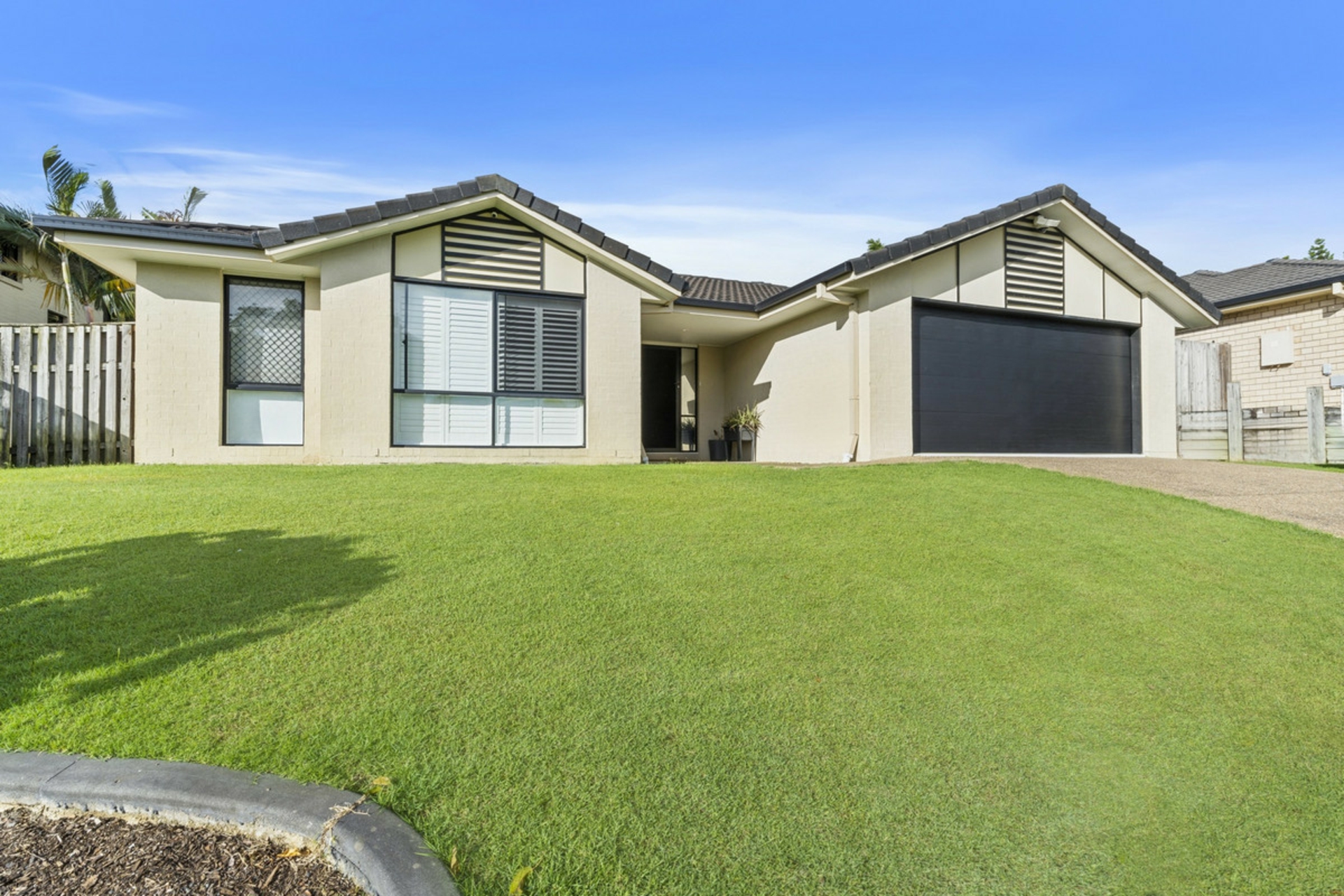 22 Wellers Street, PACIFIC PINES