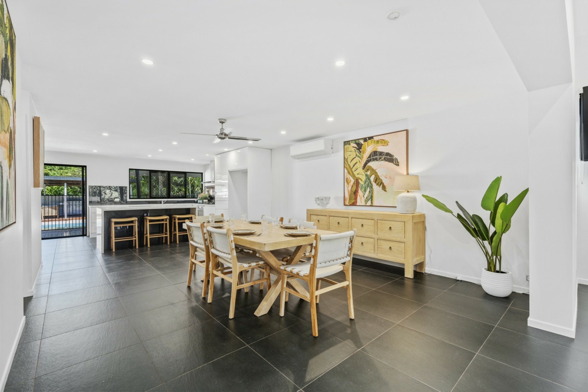 25 Alison Road, CARRARA