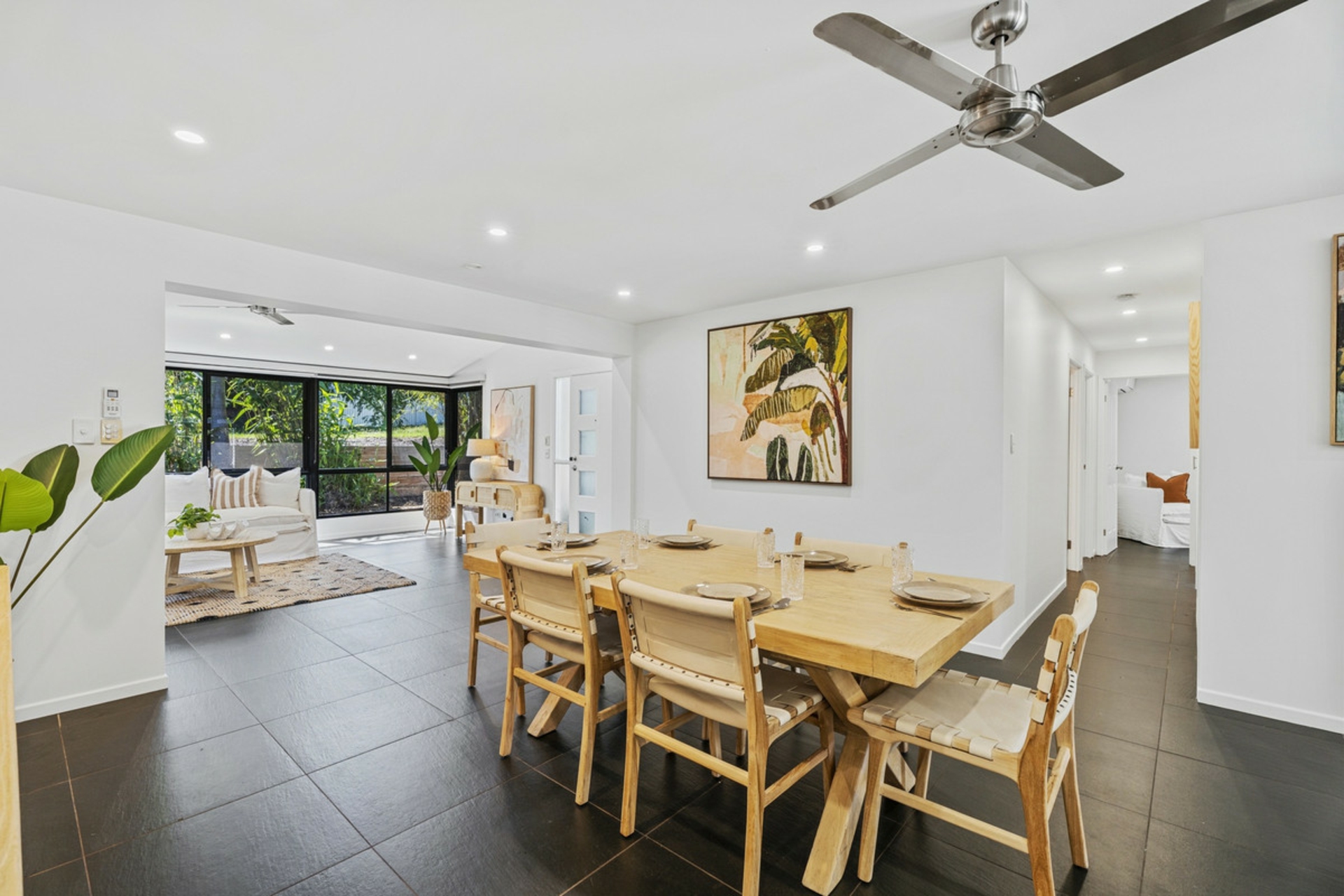 25 Alison Road, CARRARA