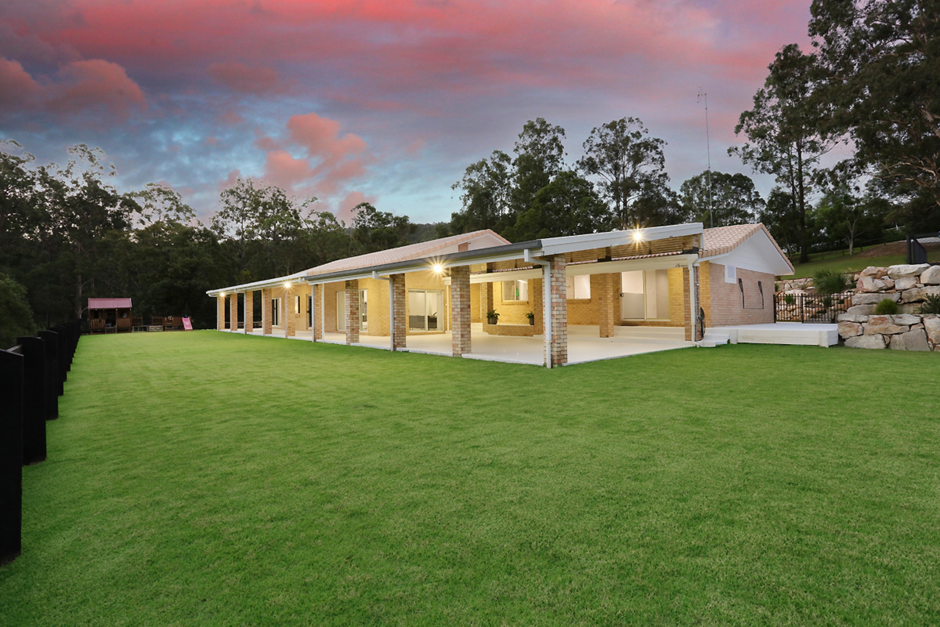 142 Country Crescent, NERANG
