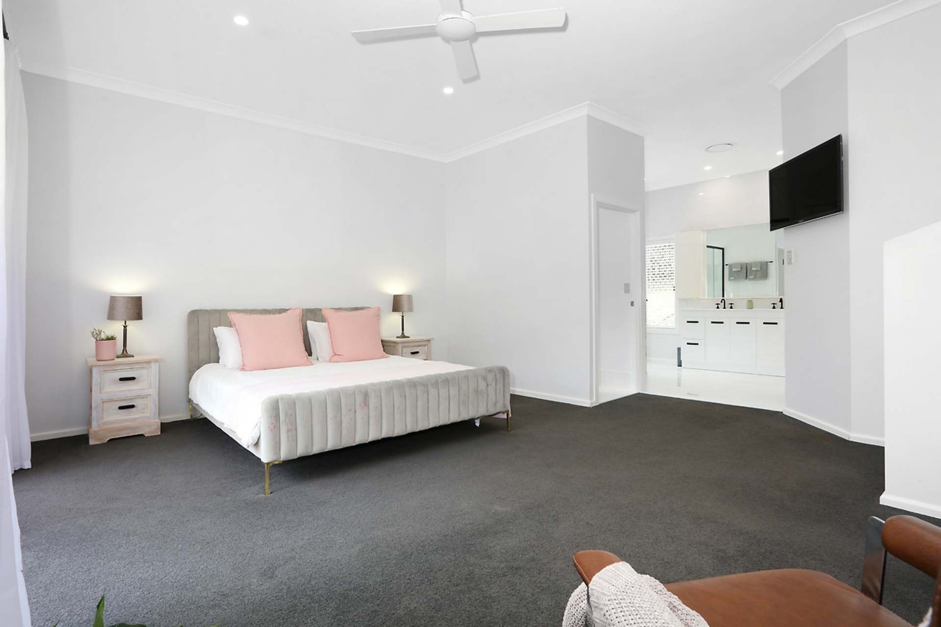 142 Country Crescent, NERANG