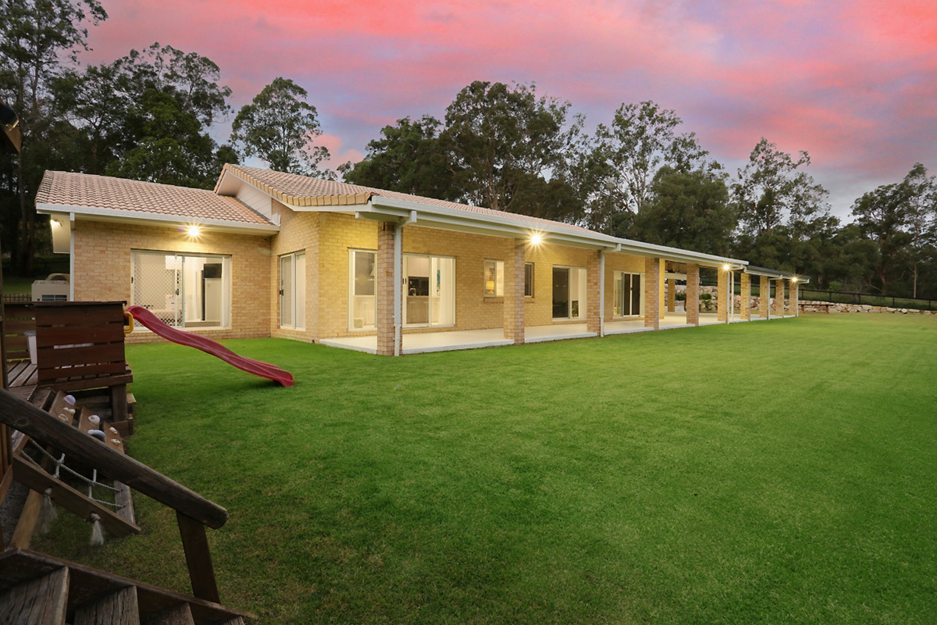 142 Country Crescent, NERANG