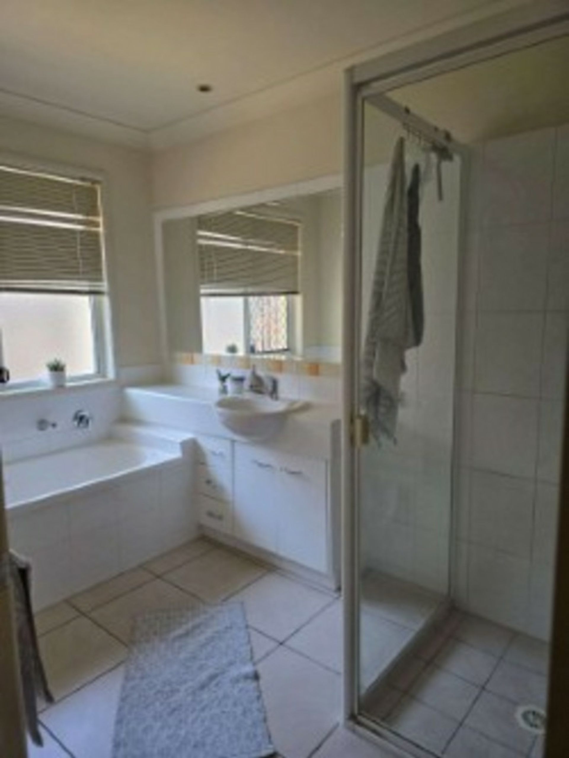 18/11 Eden Court, NERANG