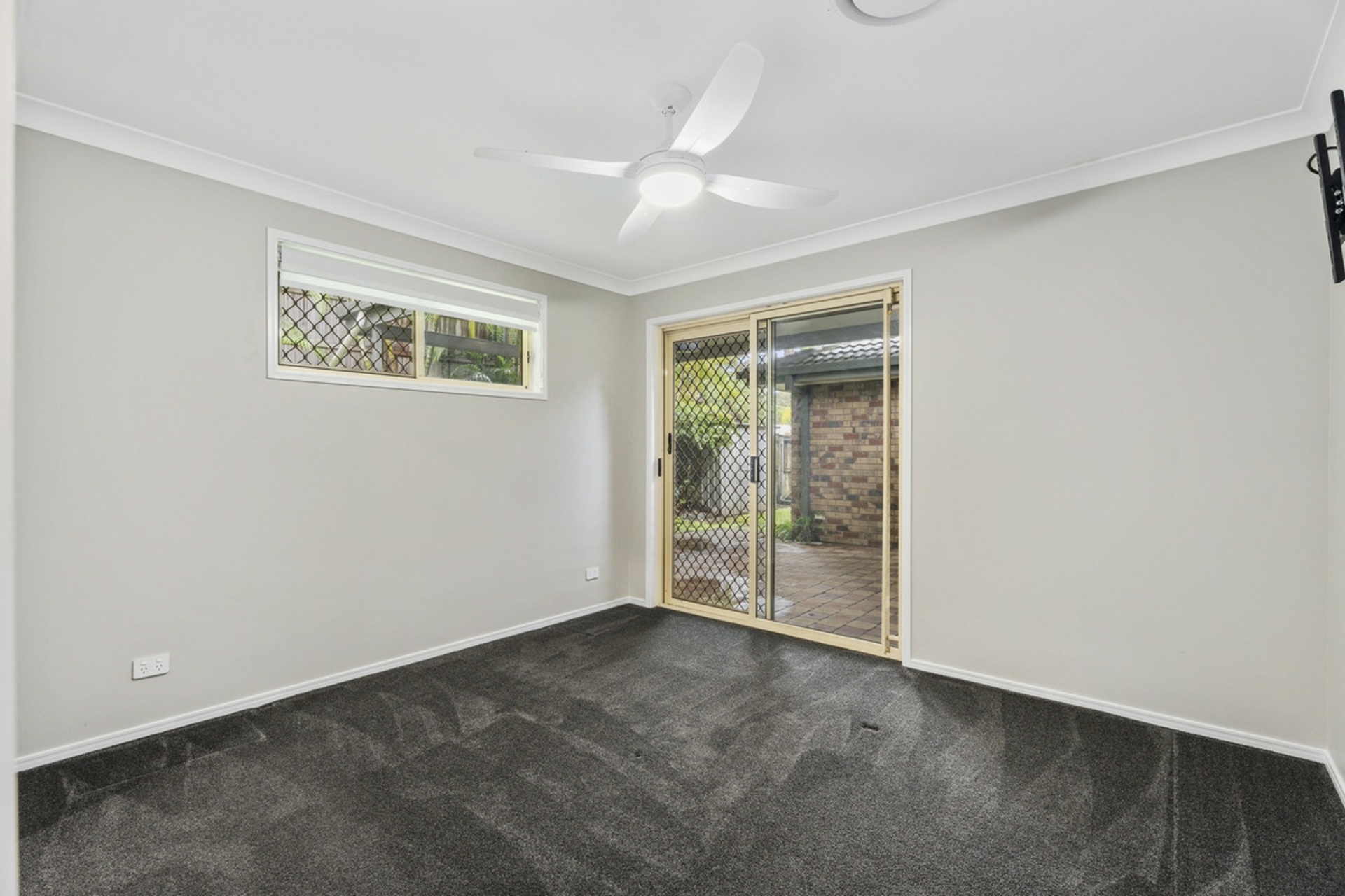 8 Essex Court, NERANG