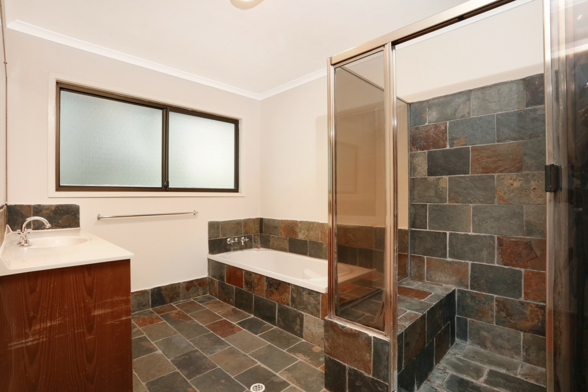 1961 Springbrook Road, SPRINGBROOK