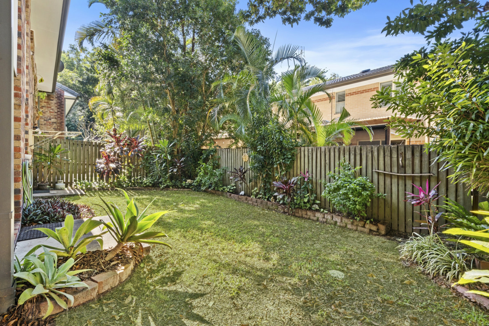 4/3 Karri Court, BURLEIGH HEADS