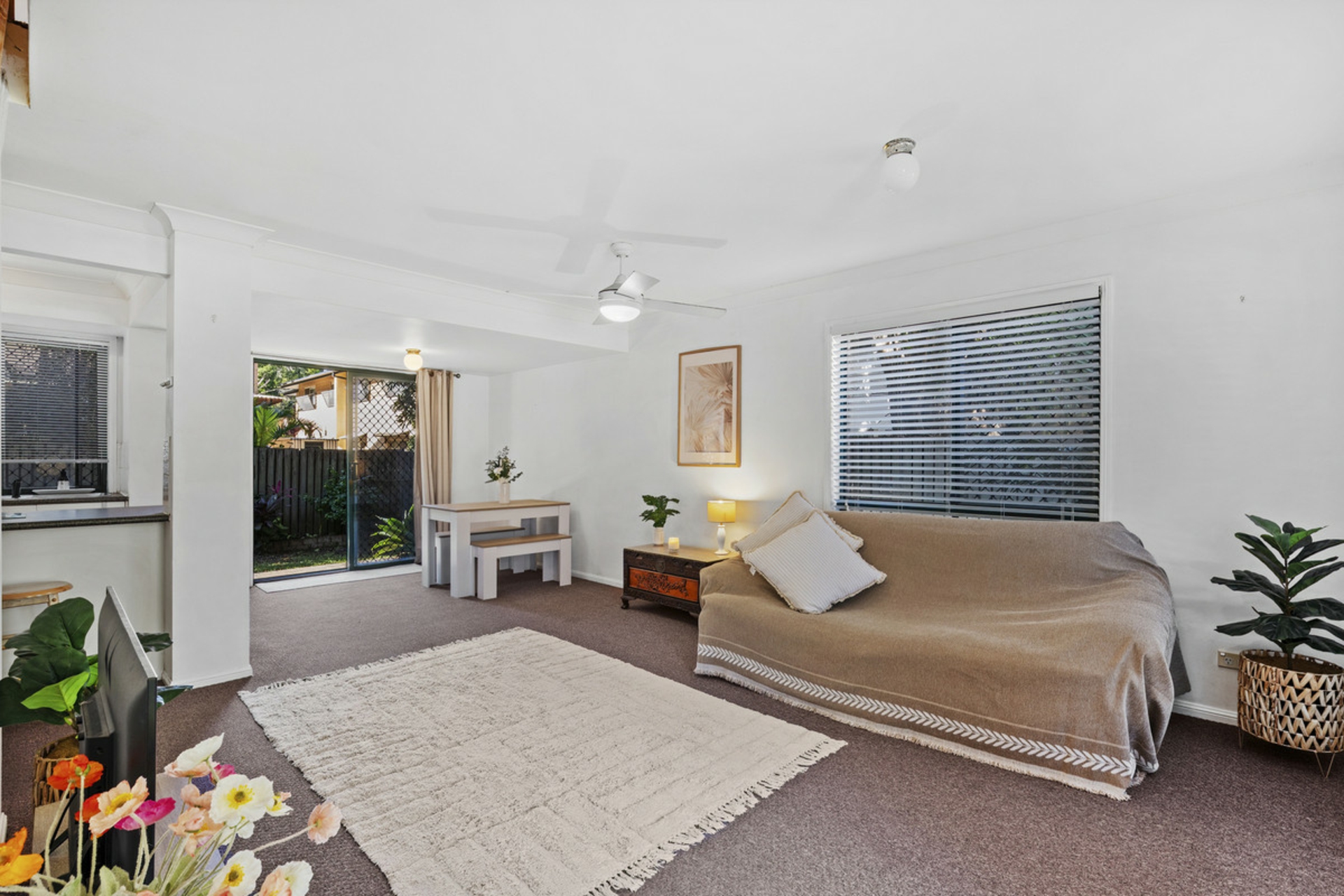 4/3 Karri Court, BURLEIGH HEADS