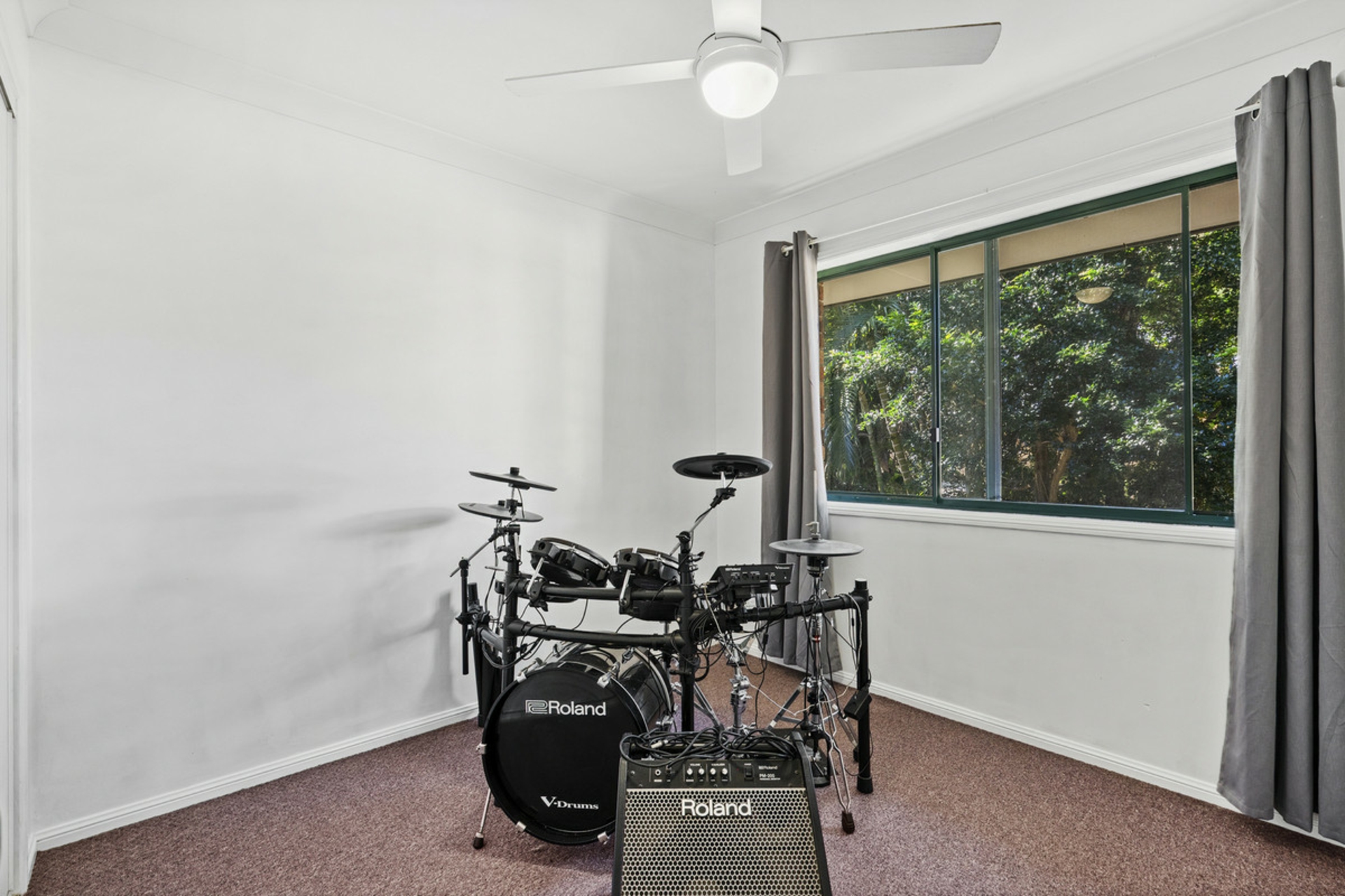 4/3 Karri Court, BURLEIGH HEADS