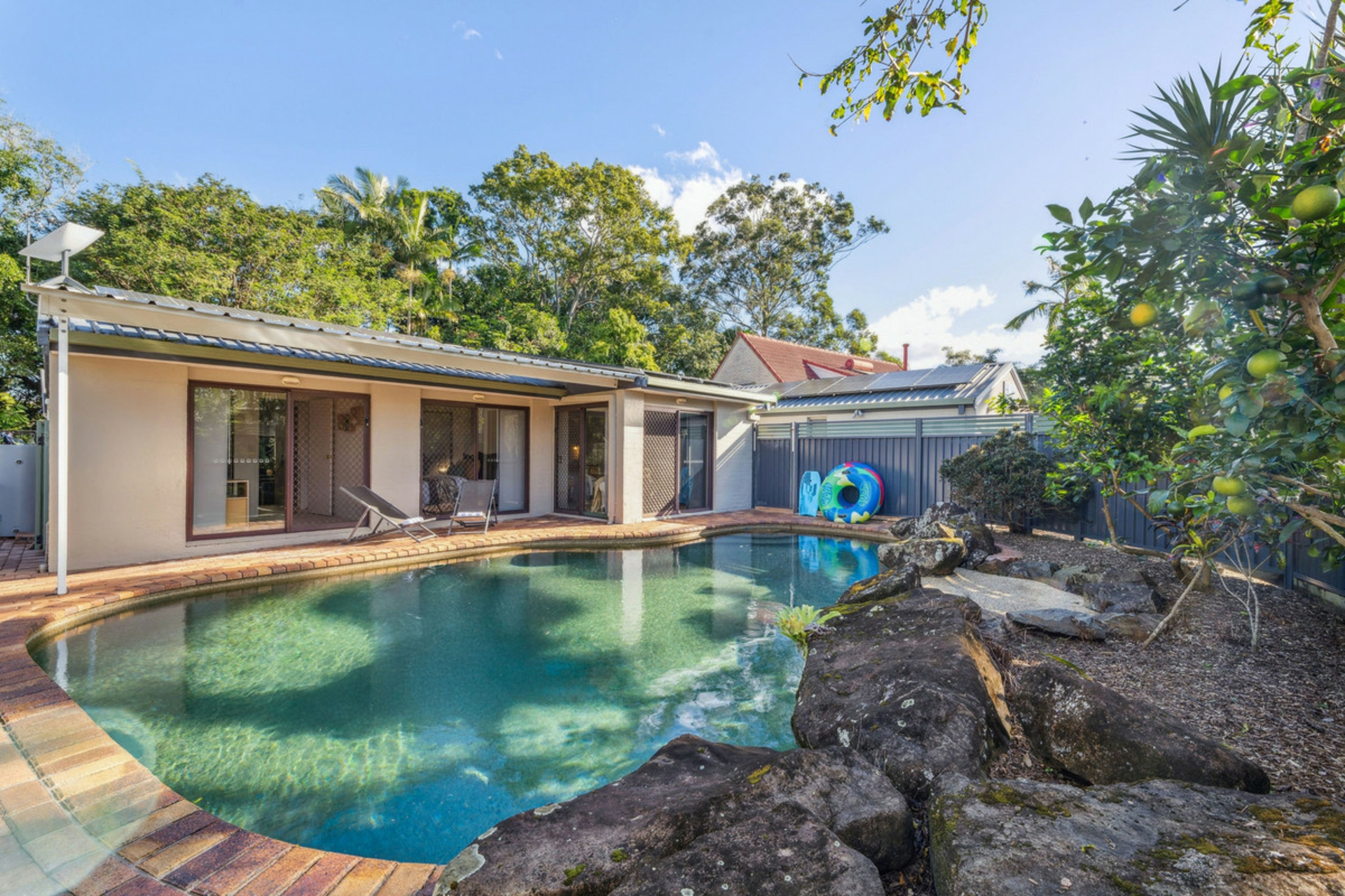 27 Bartlett Avenue, NERANG