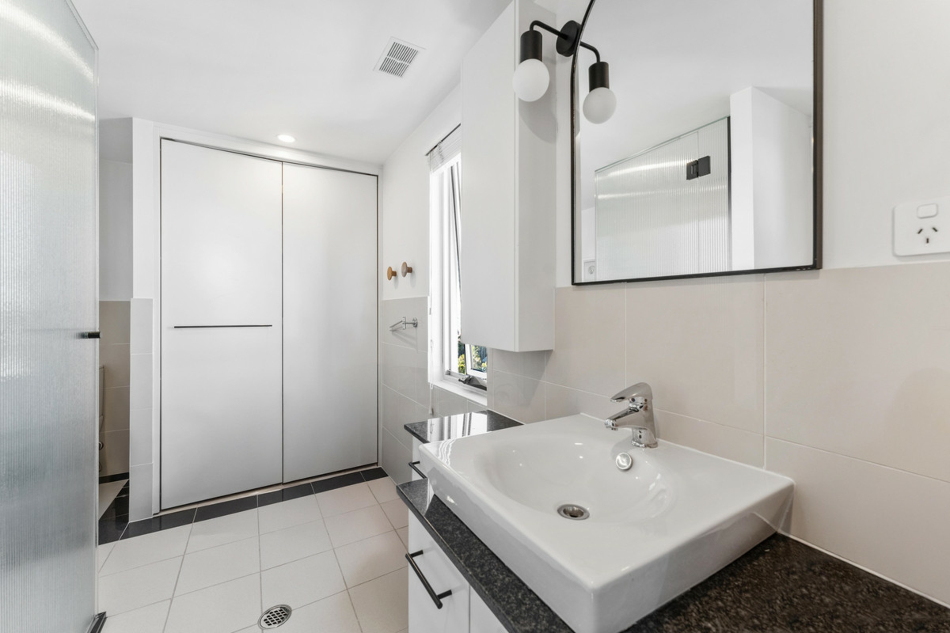 24/19 Mermaid Avenue, MERMAID BEACH