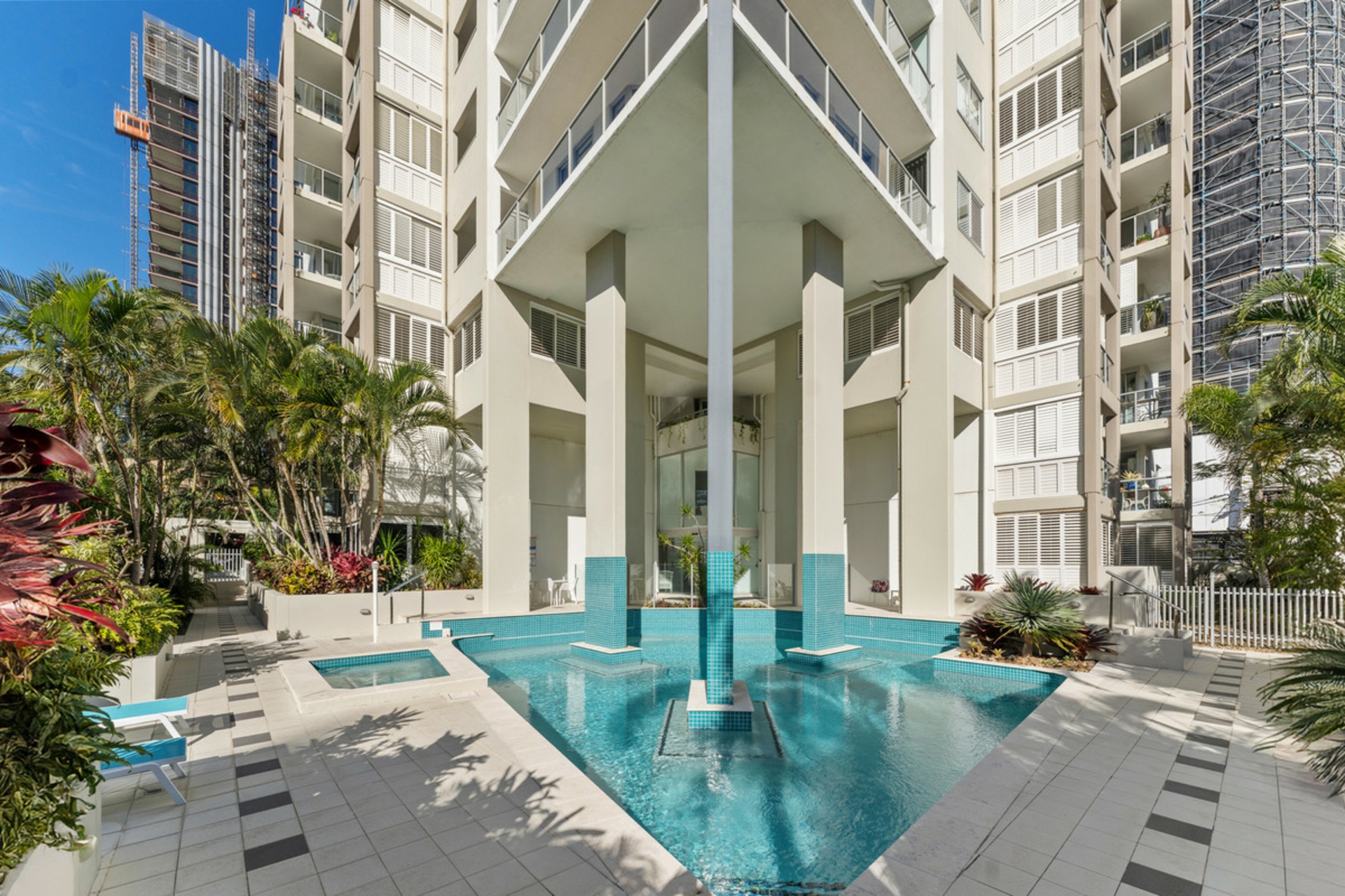 24/19 Mermaid Avenue, MERMAID BEACH