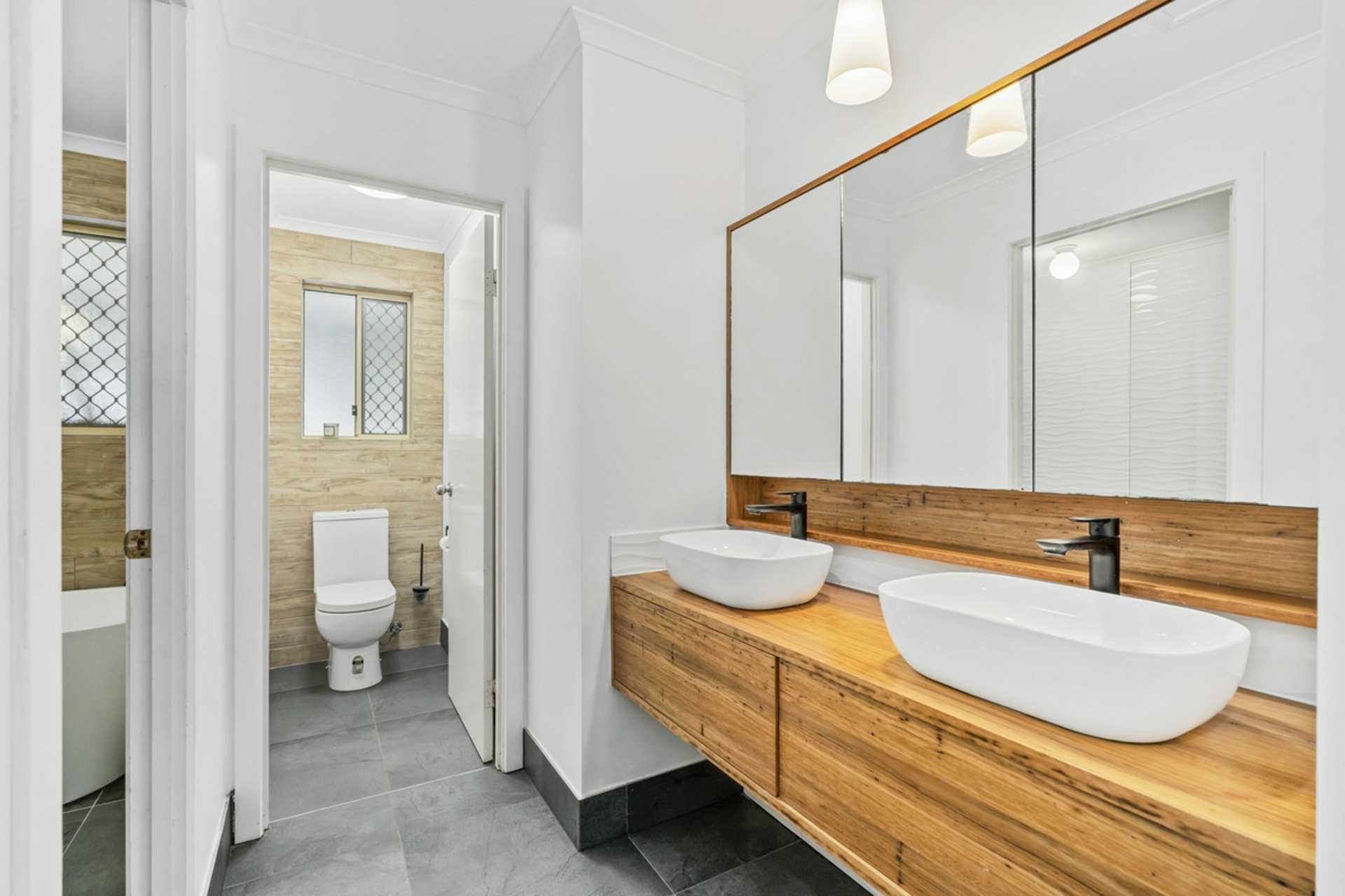 21 Saxon Court, NERANG