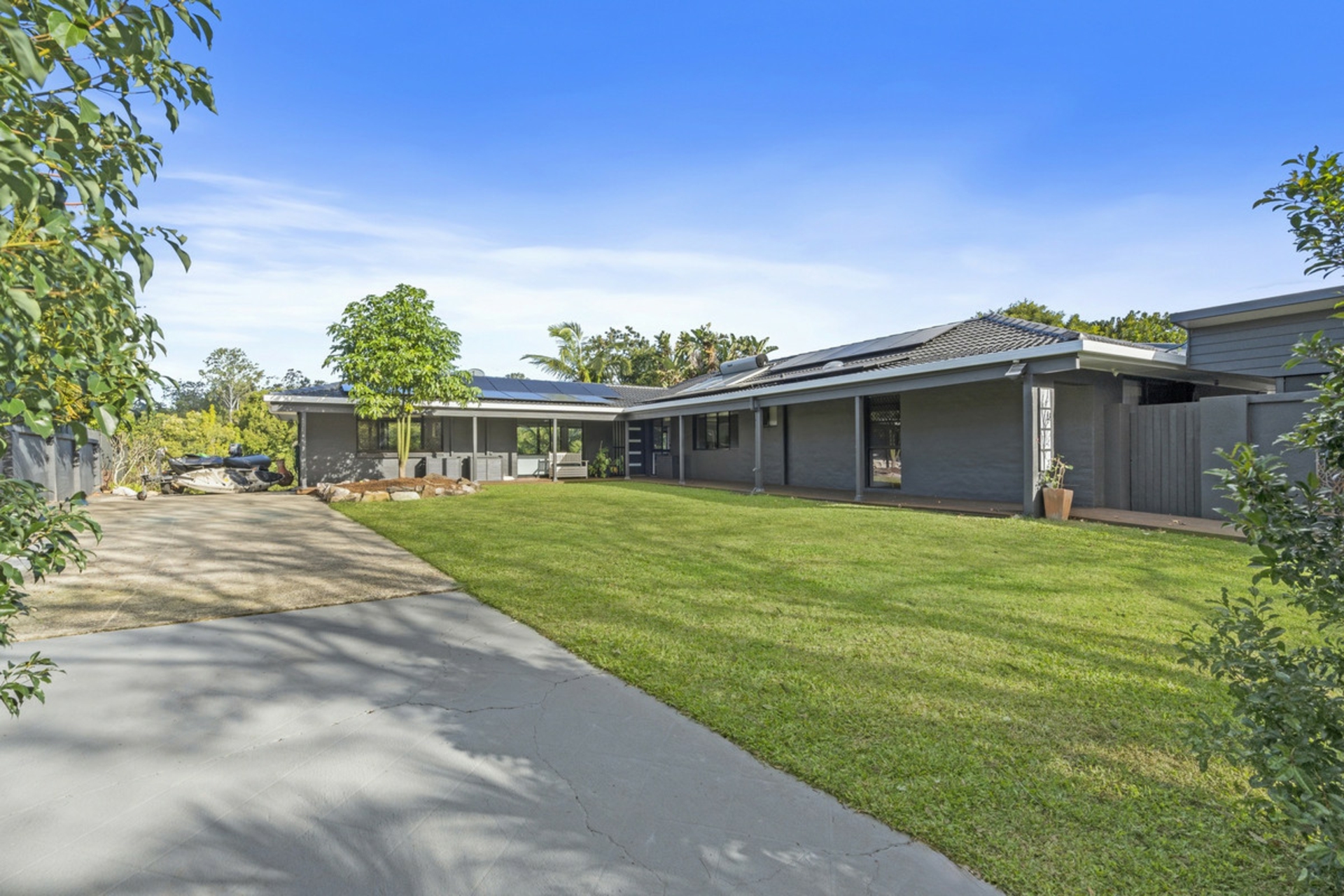 53 Nerang River Drive, NERANG