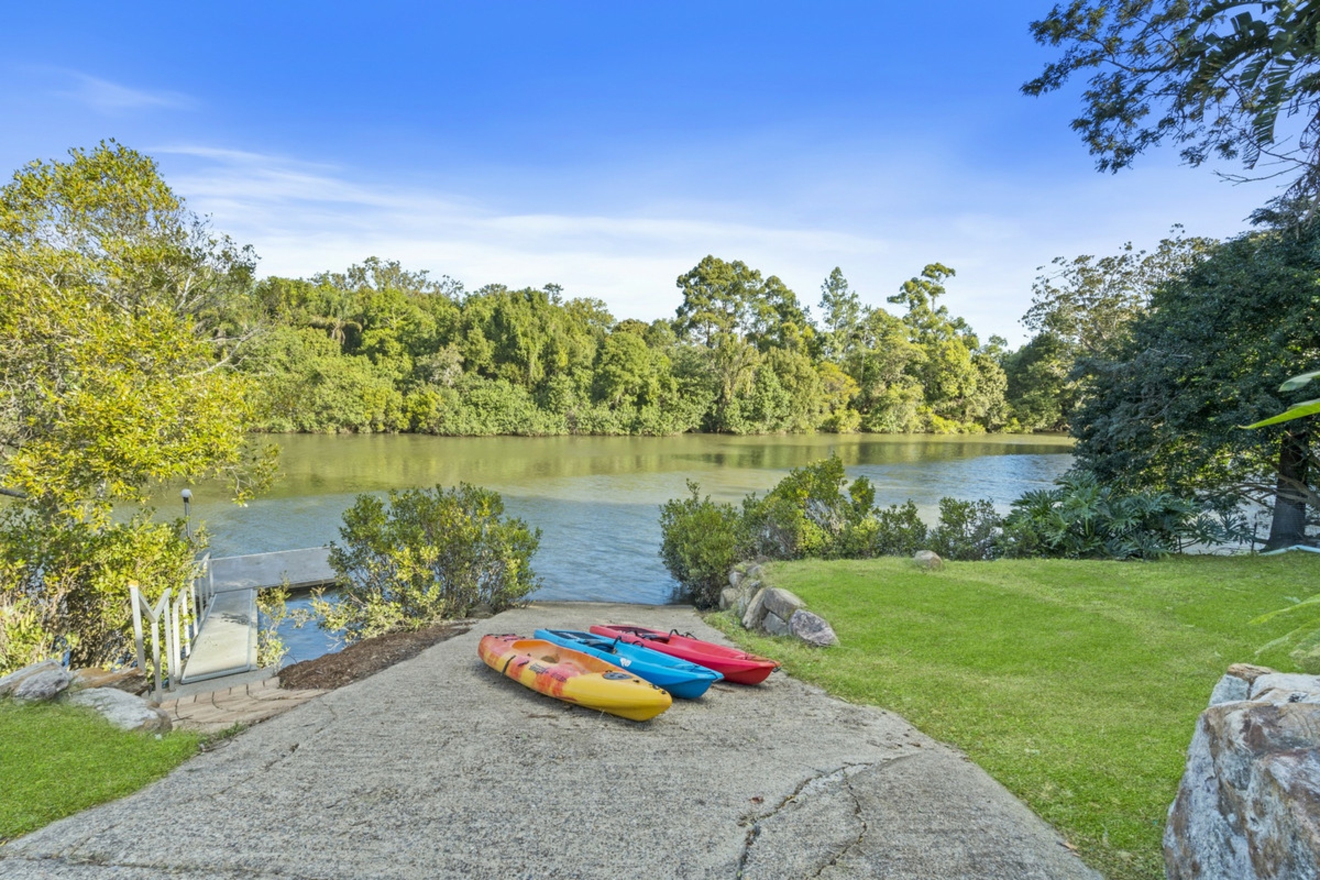 53 Nerang River Drive, NERANG