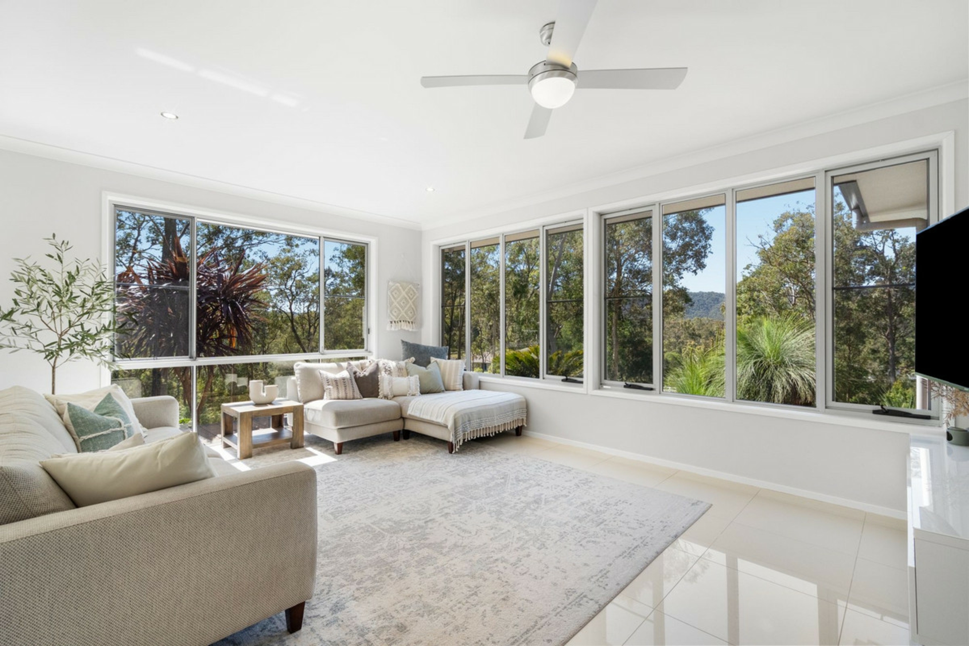 67 Nathanvale Drive, MOUNT NATHAN