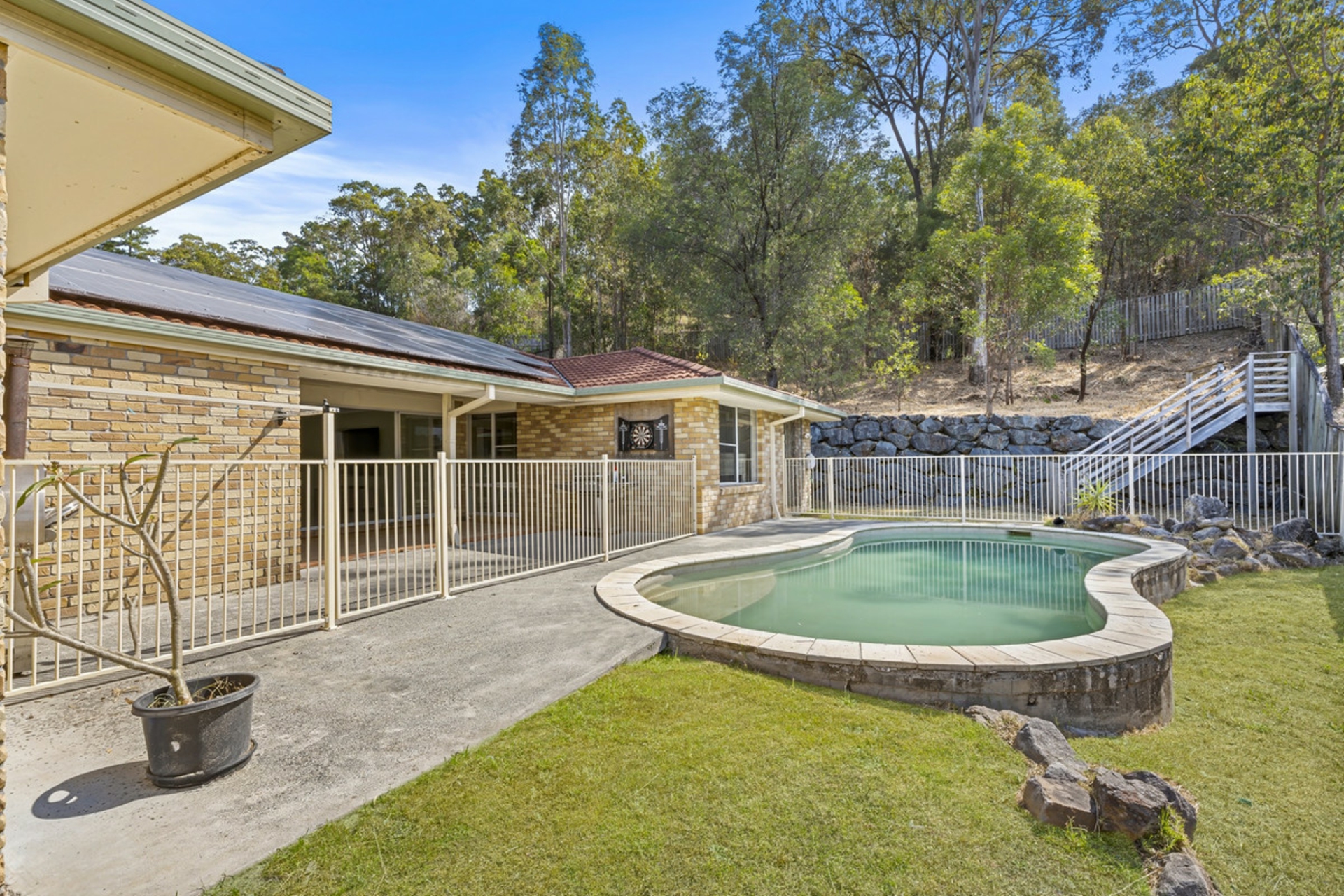 13 Soward Court, Pacific Pines