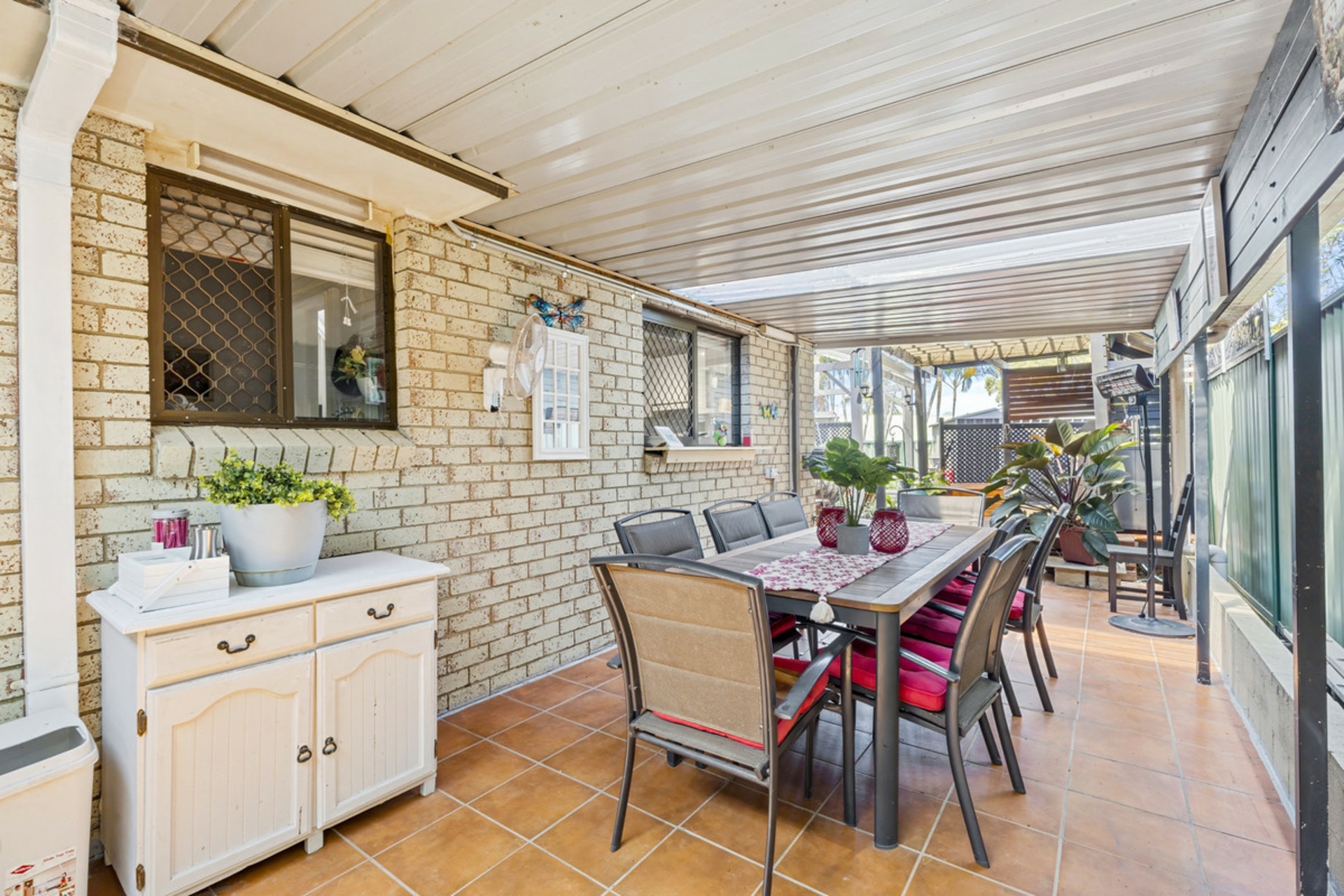1/7 Vona Place, Labrador