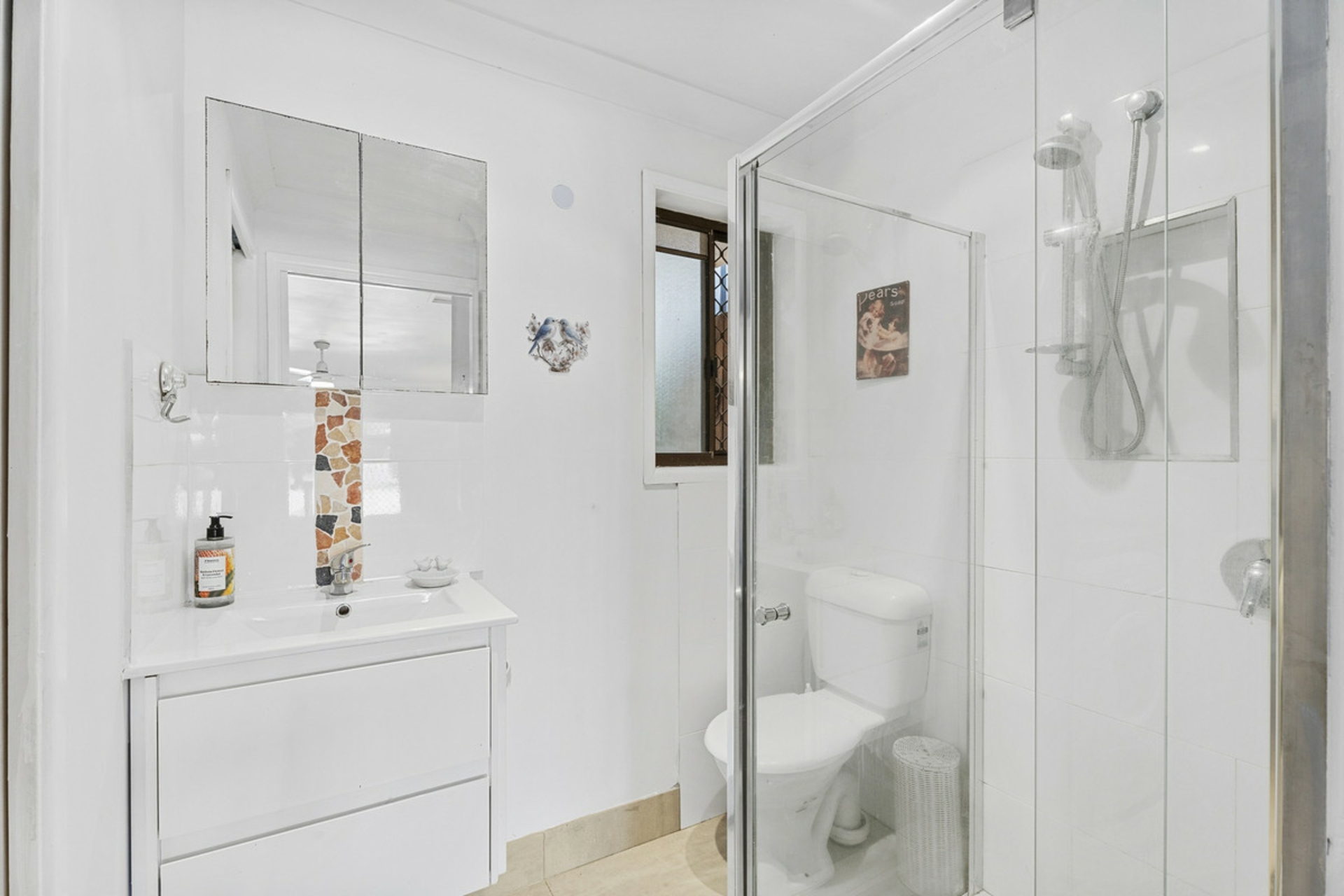 1/7 Vona Place, Labrador