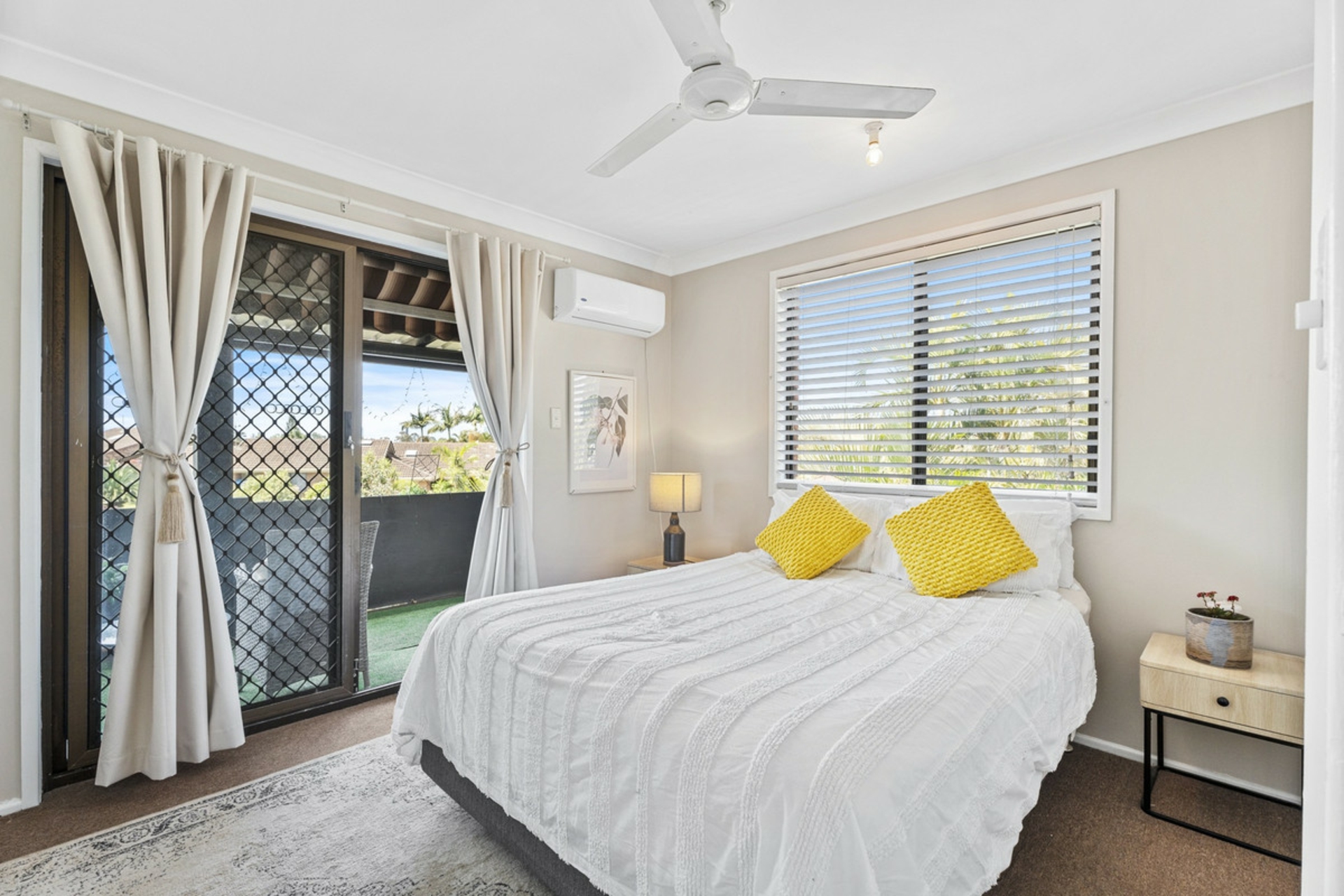 1/7 Vona Place, Labrador