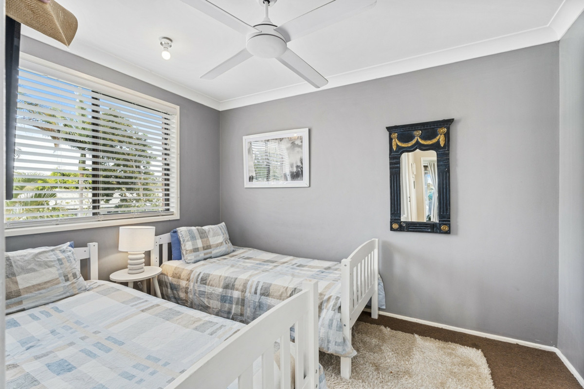 1/7 Vona Place, Labrador