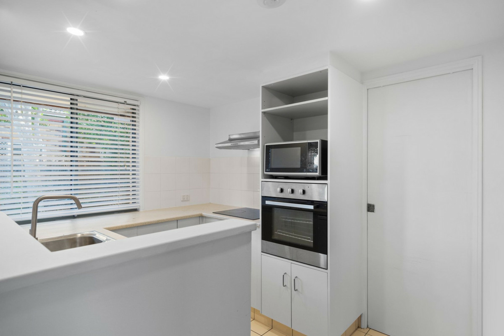 3/18 Batchworth Road — photo 3 of 22