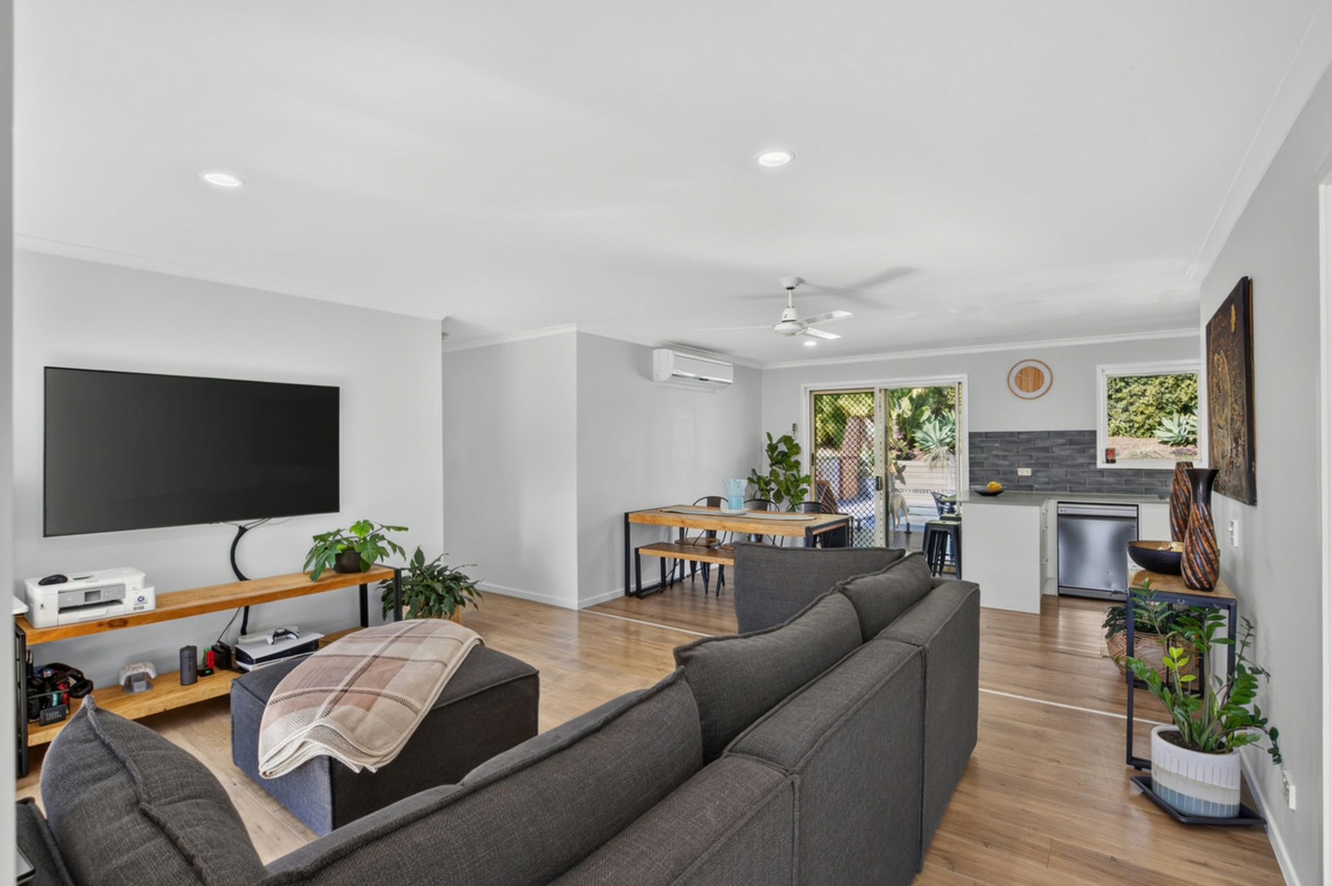 36 Centurion Crescent — photo 6 of 23