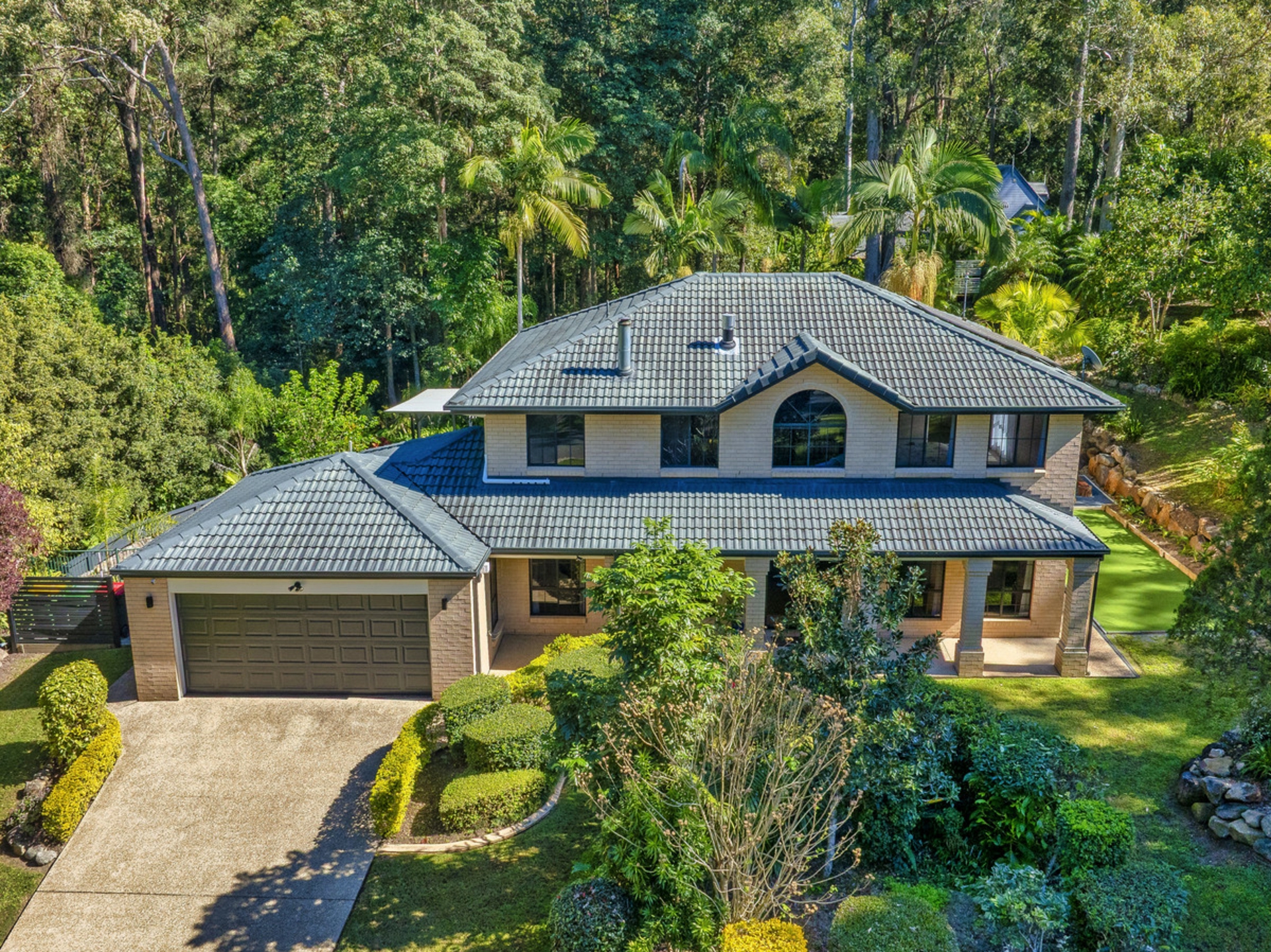 17 Lords Avenue — photo from LJ Hooker Nerang